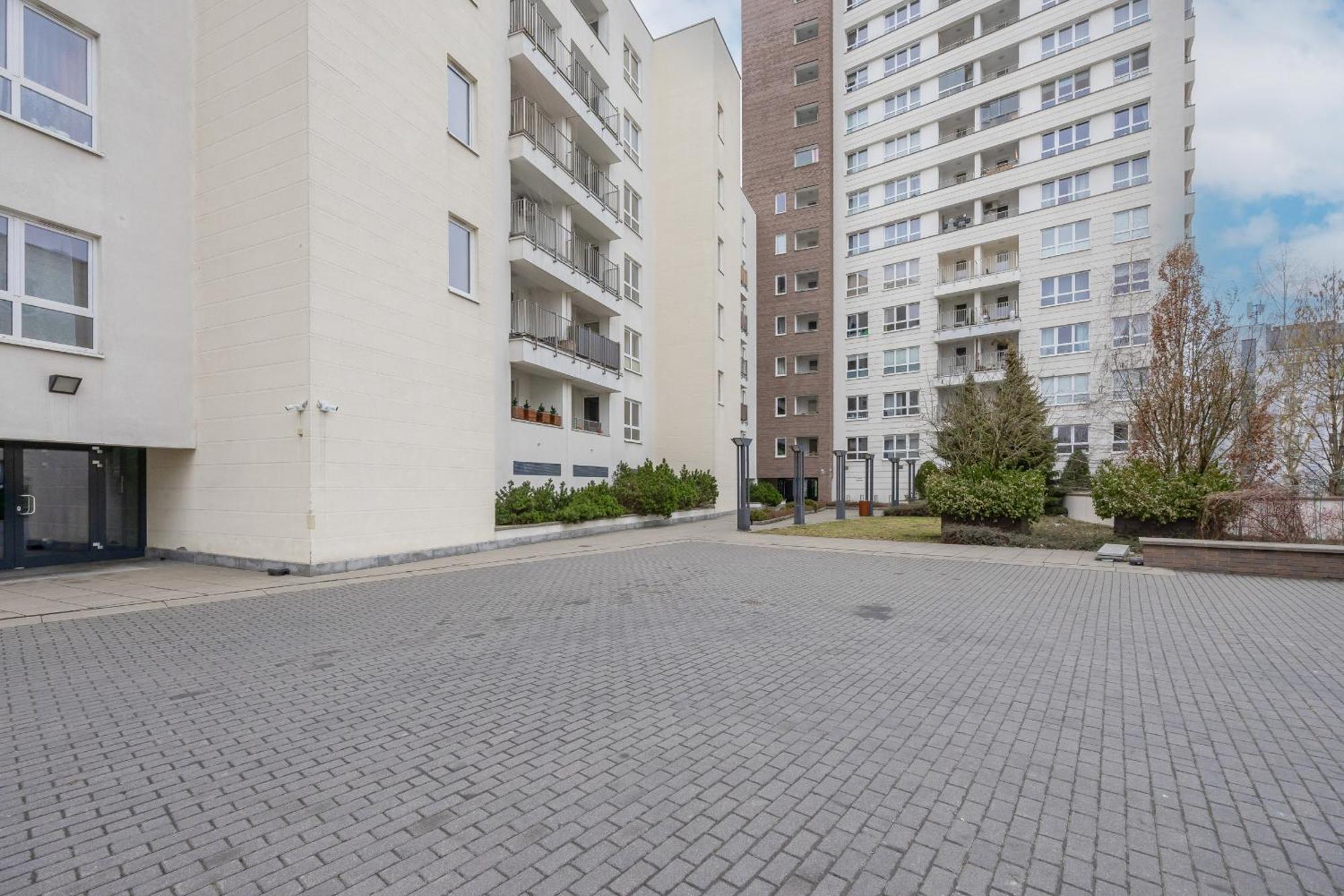 Spacious Studio Muranow & Parking By Renters * Varsóvia