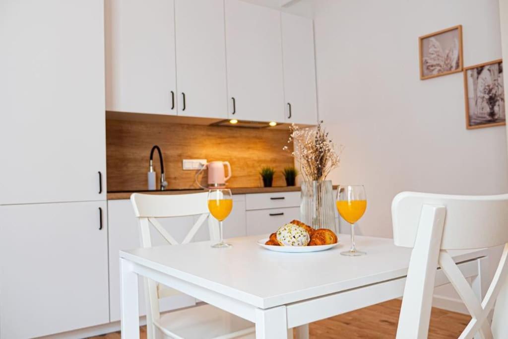 Komfortowy W Centrum Apartament