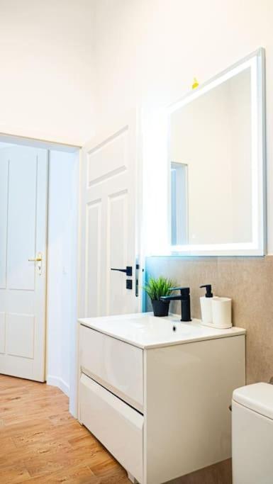 Komfortowy W Centrum Apartament Warszawa