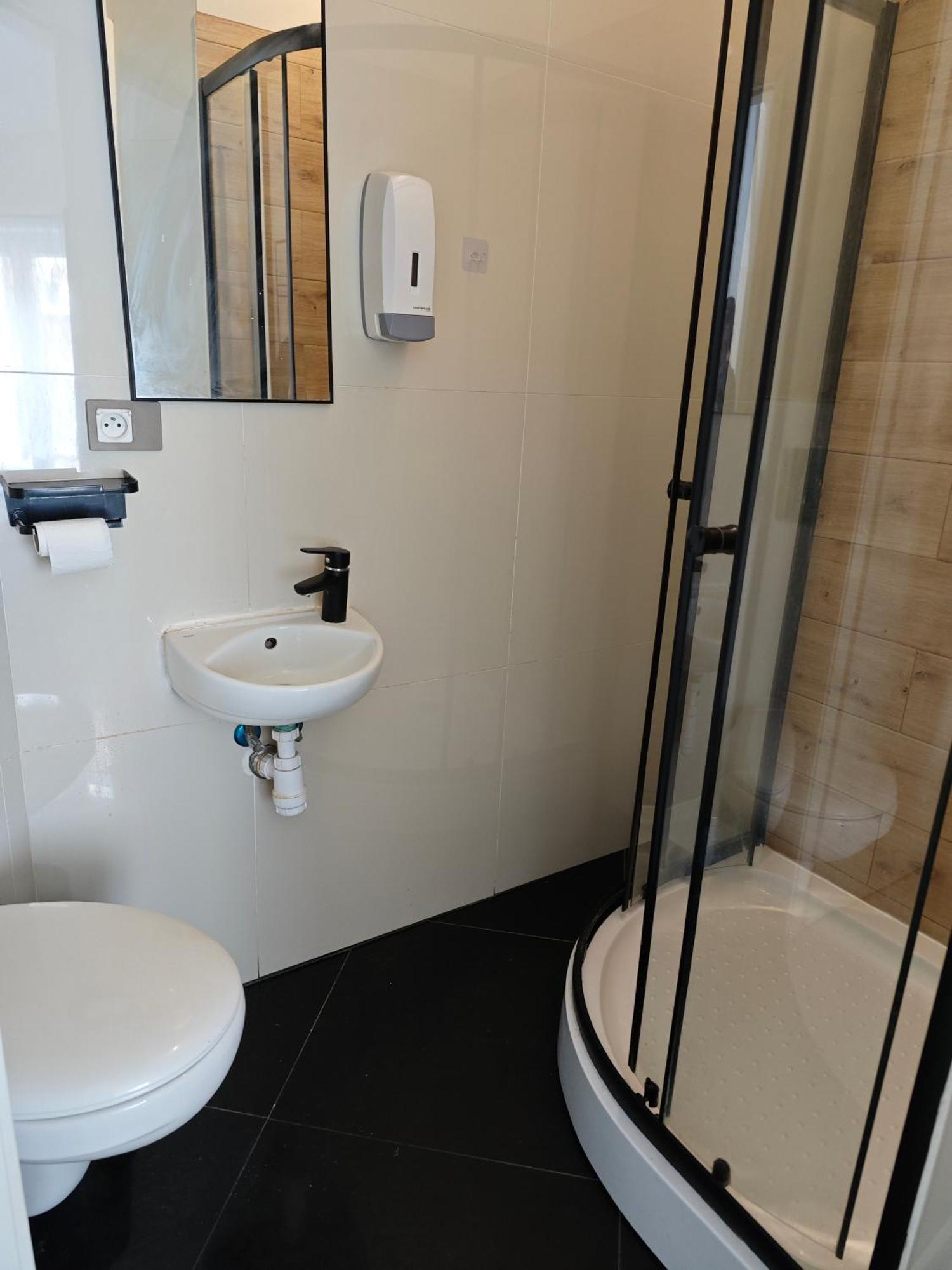 Wilcza - Center Homestay Warsaw