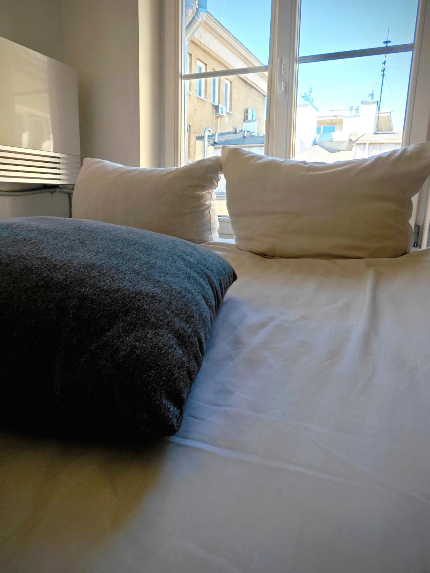 Wilcza - Center Homestay Warsaw