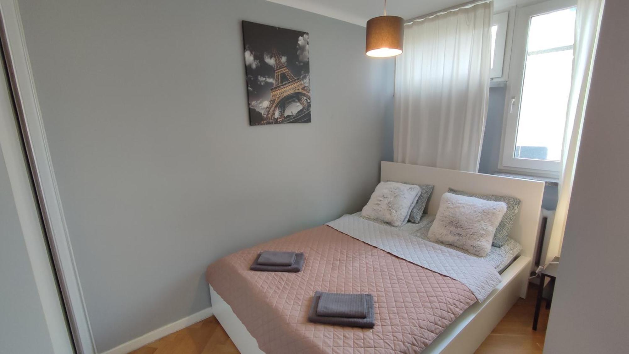 Apartment Centrum - Metro Rondo Onz Warsaw