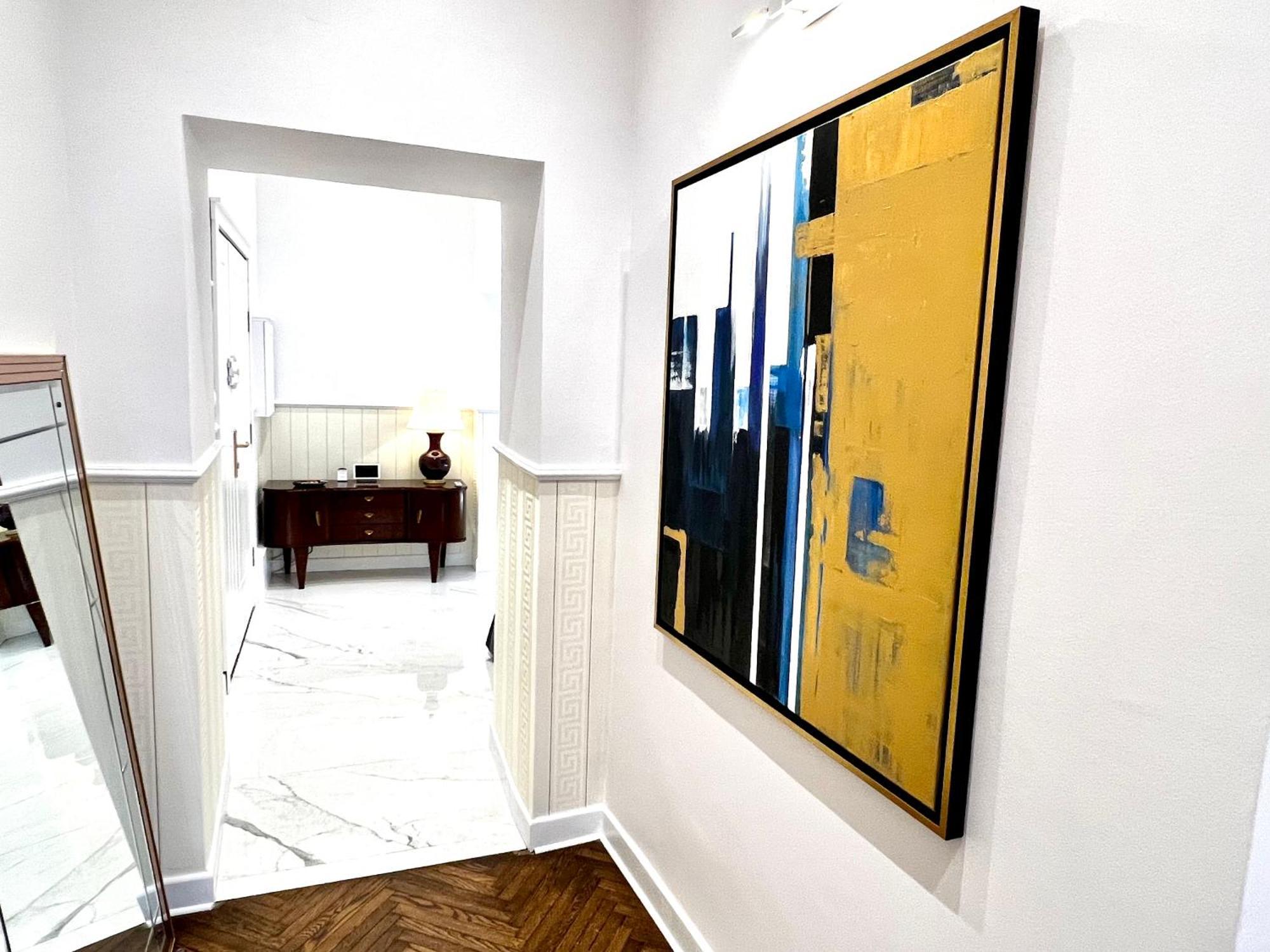 Aparthotel Luxury Mondrian Market Square Iii