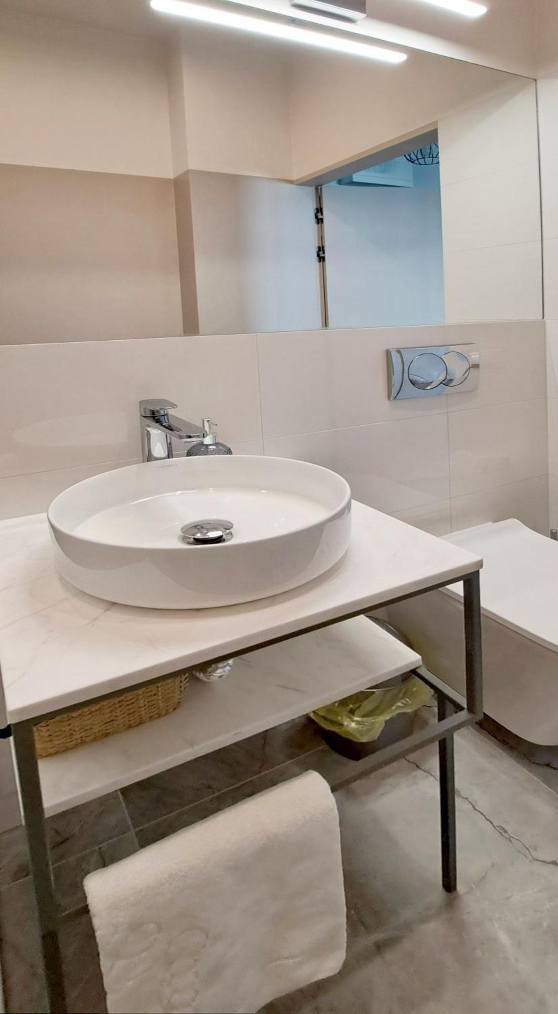 Apartamento Falcon 5 Metro Sgh Varsóvia