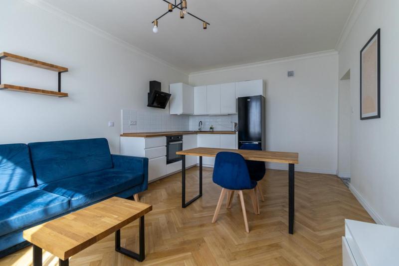 Cozy Renovated In Bielany Next To Subway Apartamento Varsóvia