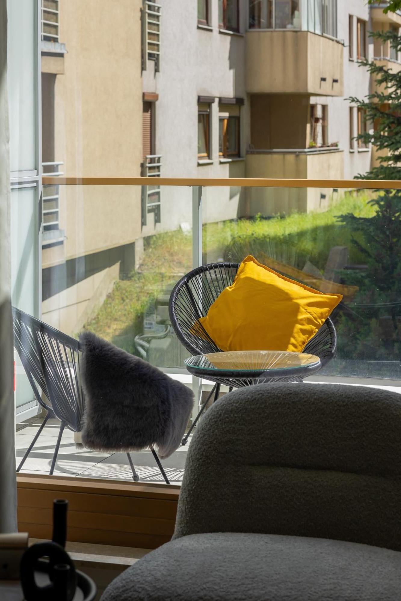 Domaniewska With Parking Mokotow By Renters Prestige Apartment *