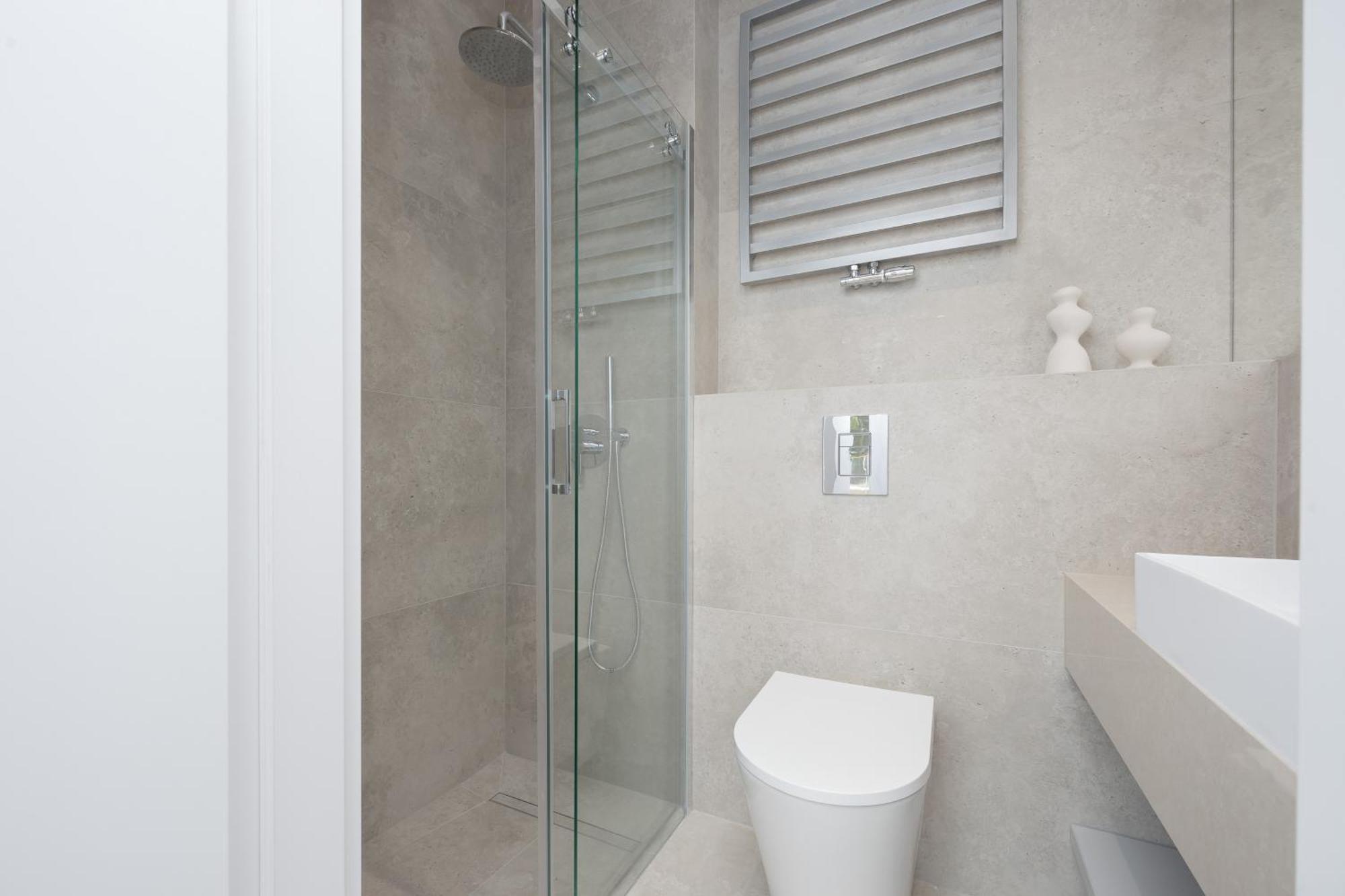 Domaniewska With Parking Mokotow By Renters Prestige Apartment Warsaw
