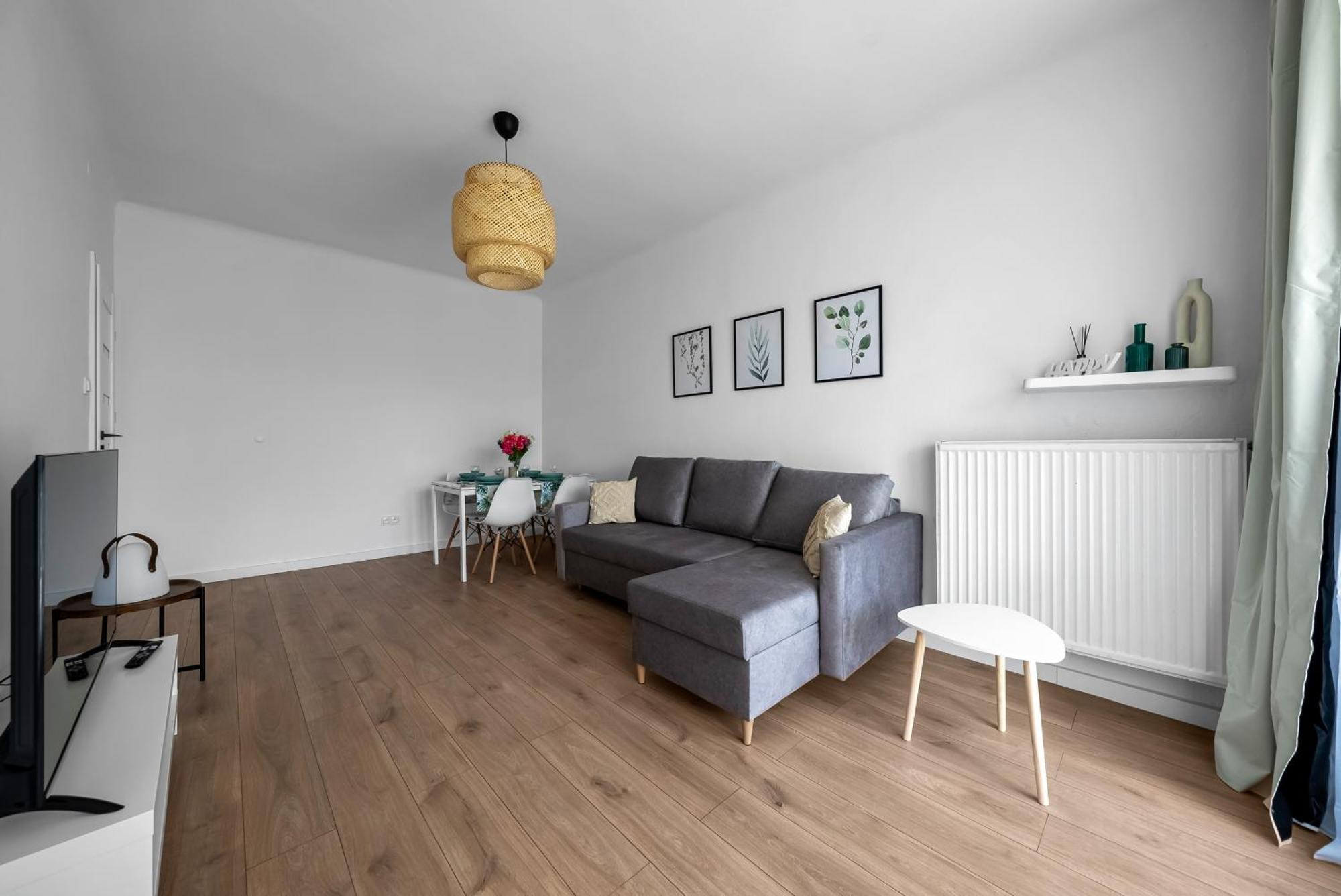 Downtown - Balcony&workspace - By Rentujemy Apartment *