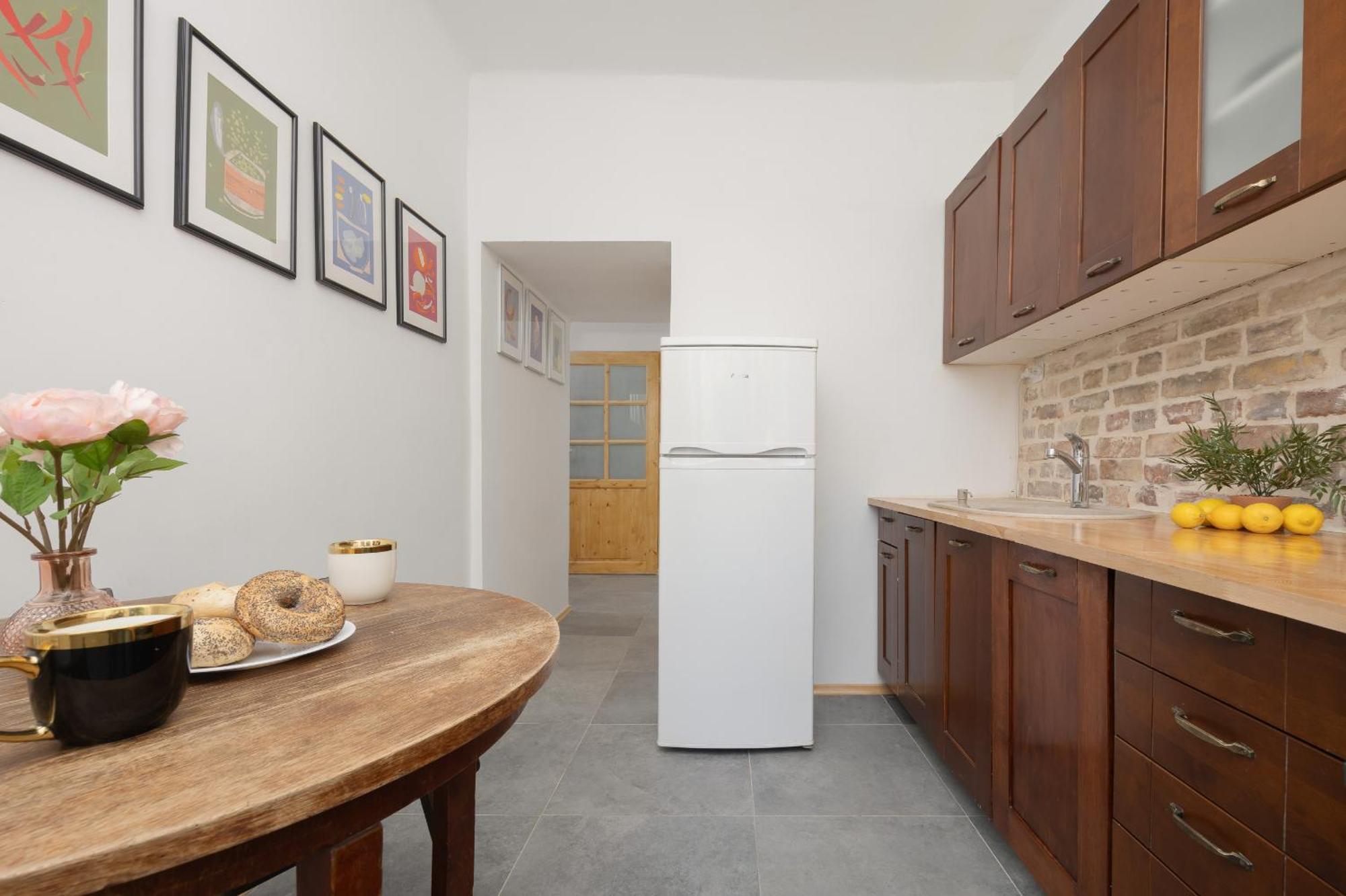 Apartment Przytulny I Tradycyjny Na Parterze W Centrum Warszawy By Renters