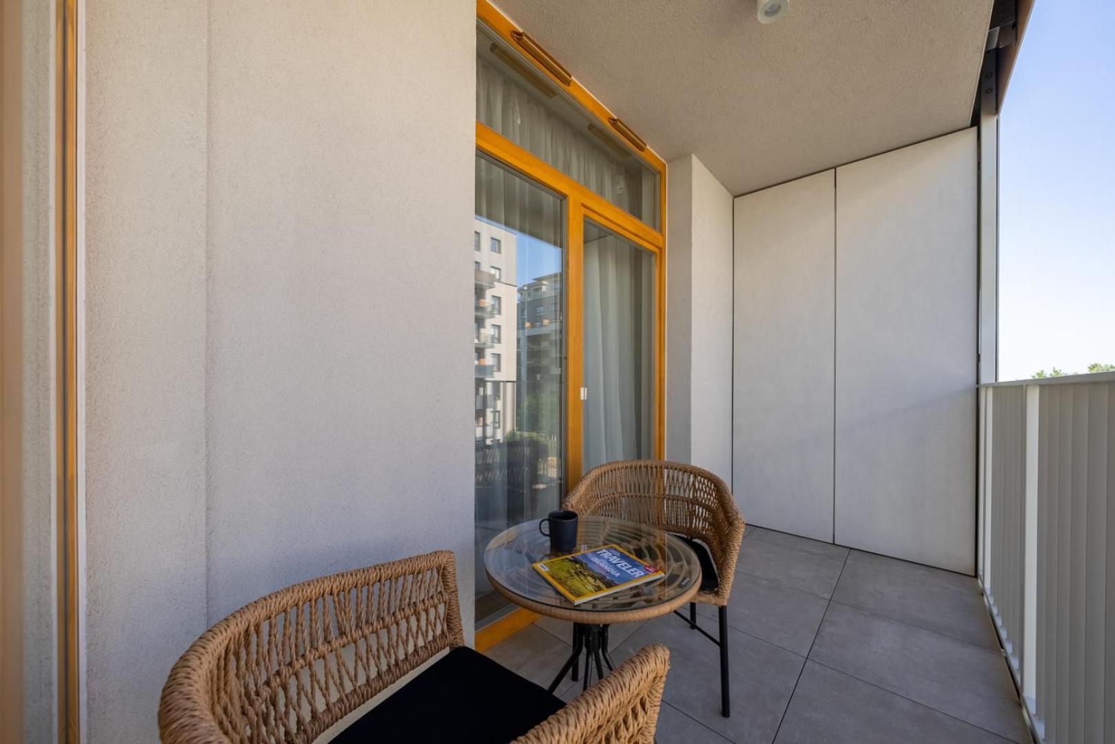 Apartment Mokotow - Balcony, Ac, Bus & Park Nearby Warsaw
