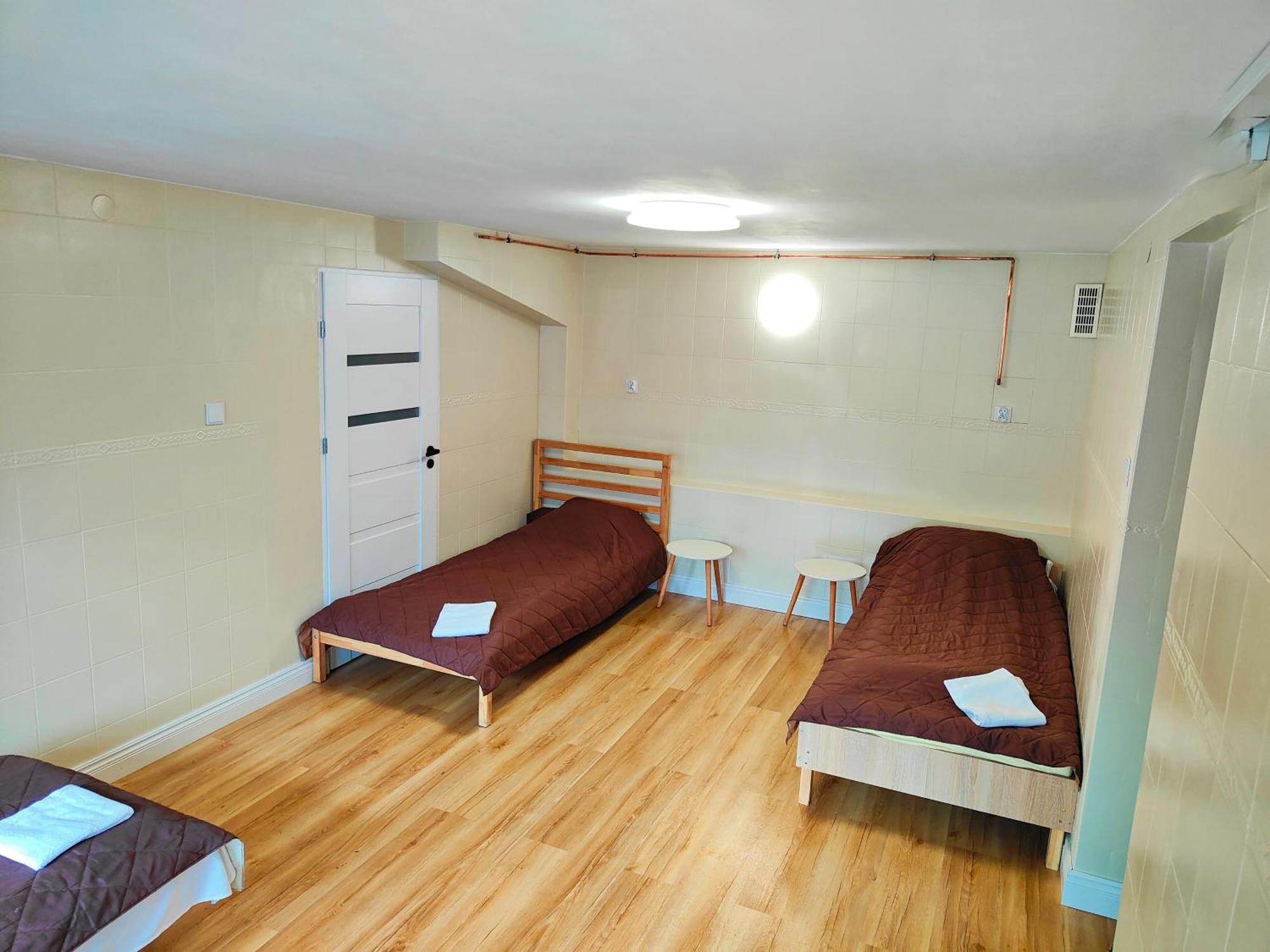 Krasnowolska Airport - Self Check-in Hostel Warsaw
