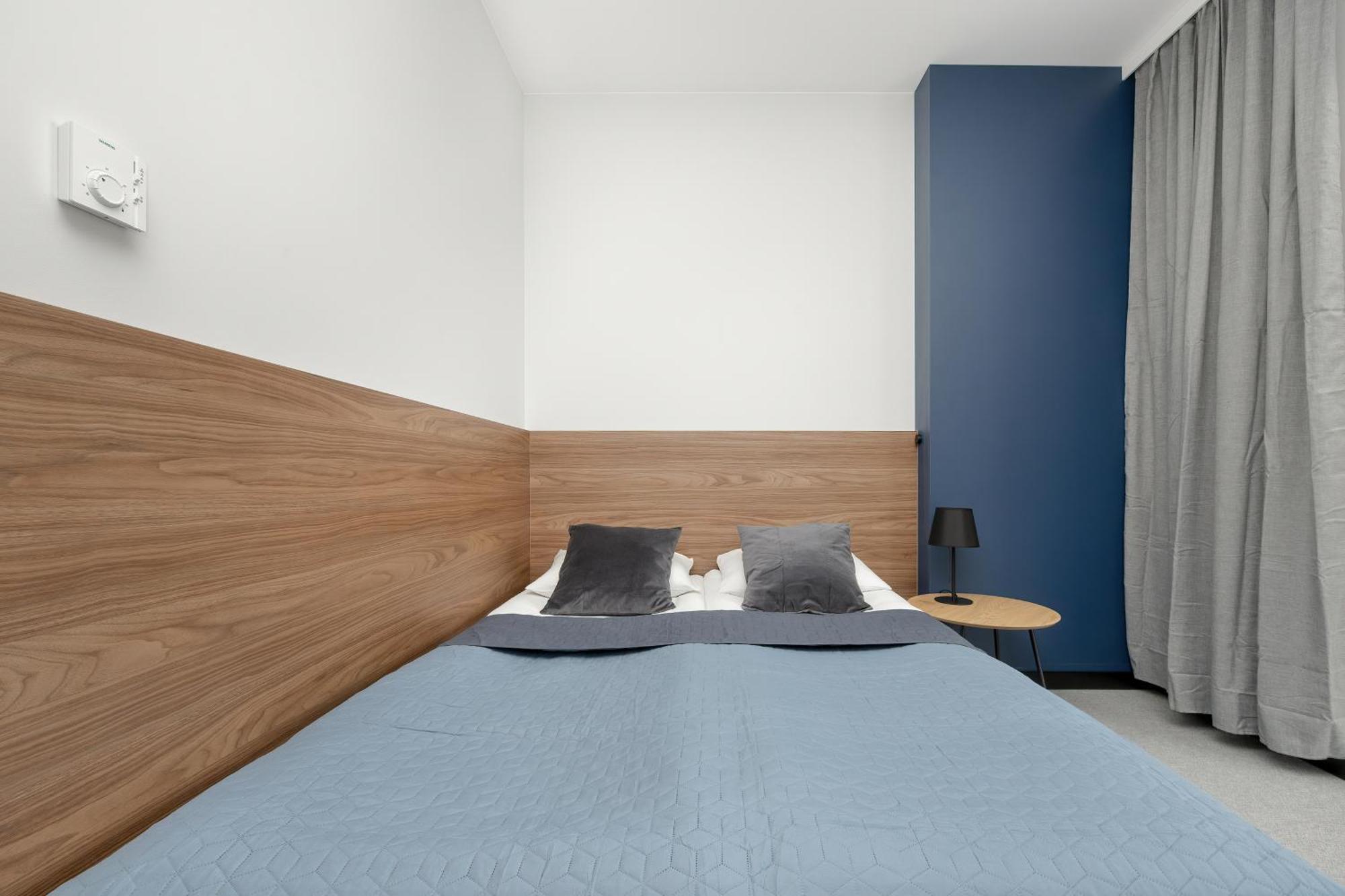 Business Kasprzaka With Parking By Renters * Warschau