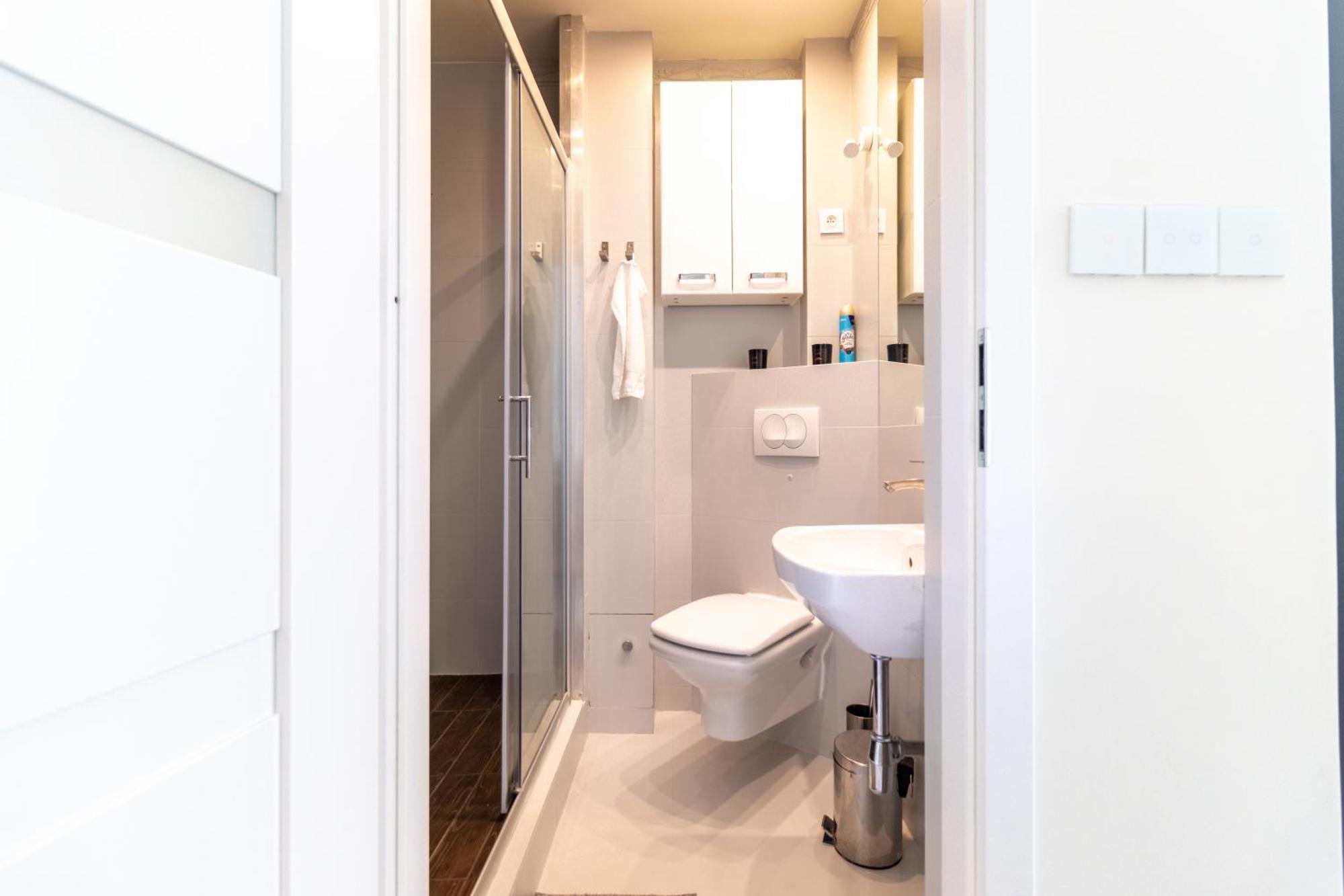 Renovated 3 Apt. Near Polin/oldtown * Warsaw