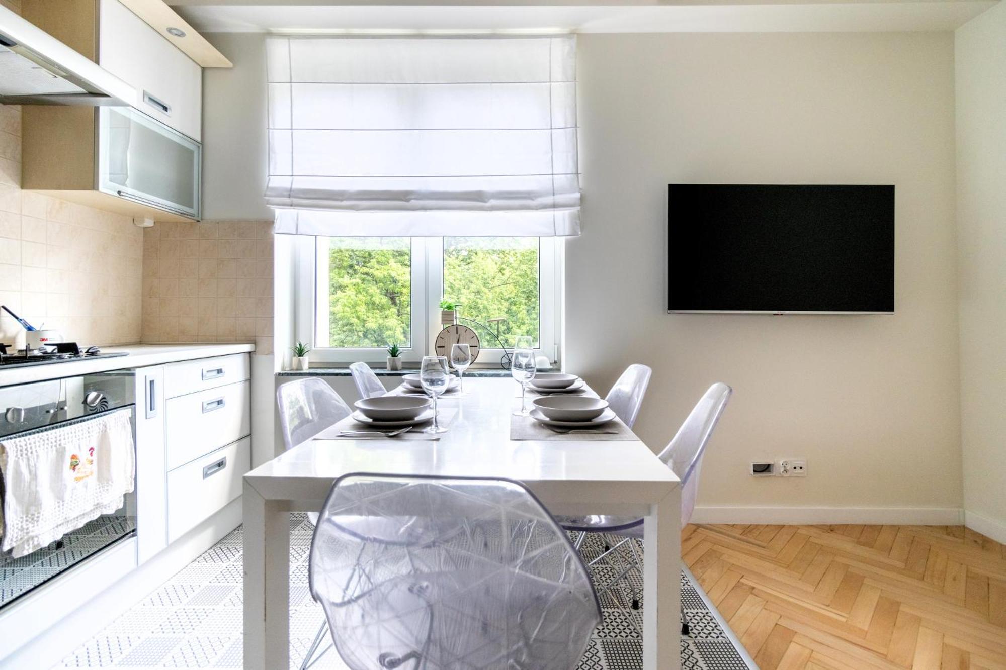 Renovated 3 Apt. Near Polin/oldtown Apartment Warsaw