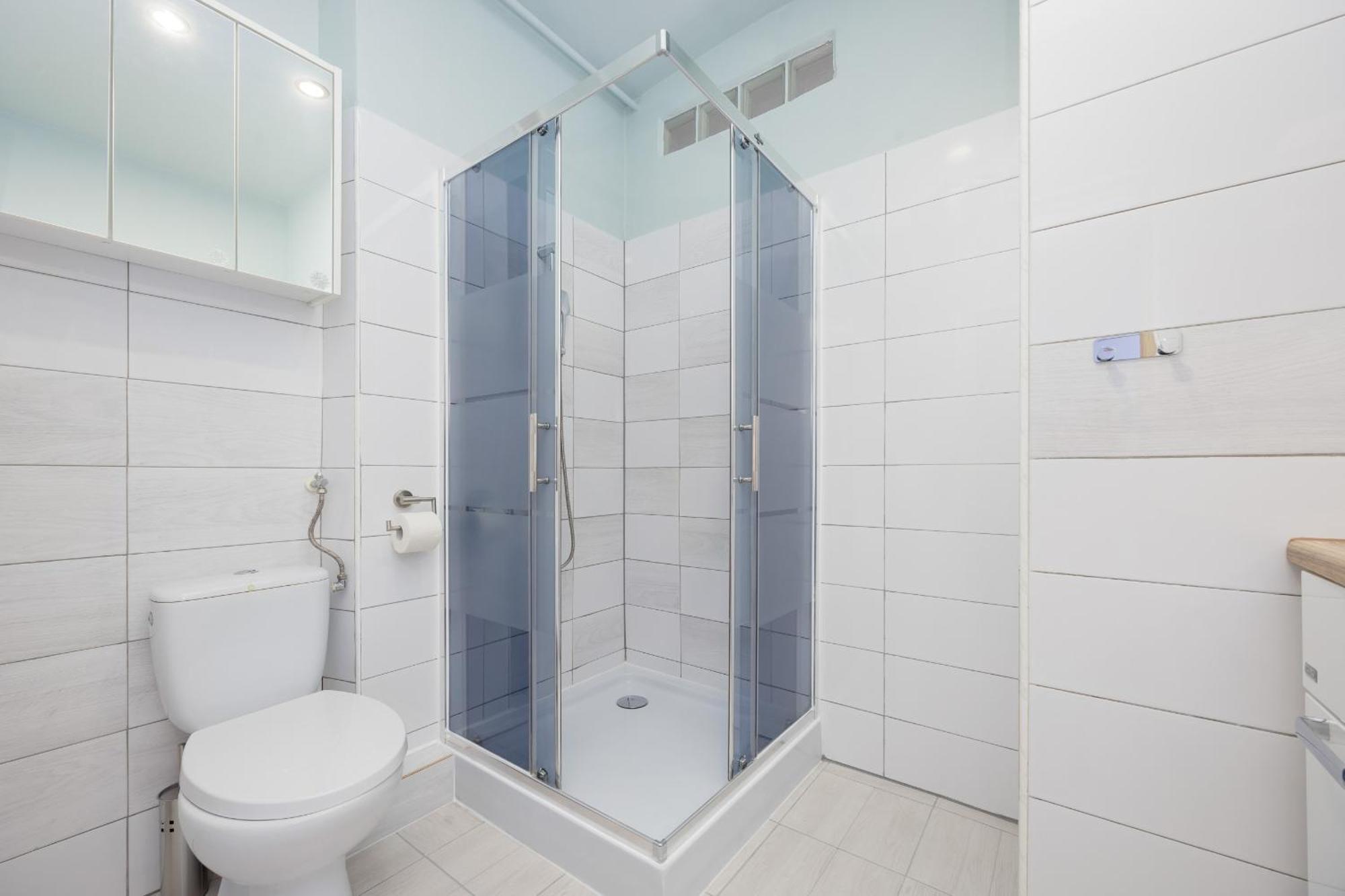 Near Lazienki Krolewskie W Warszawie By Renters Apartment Warsaw