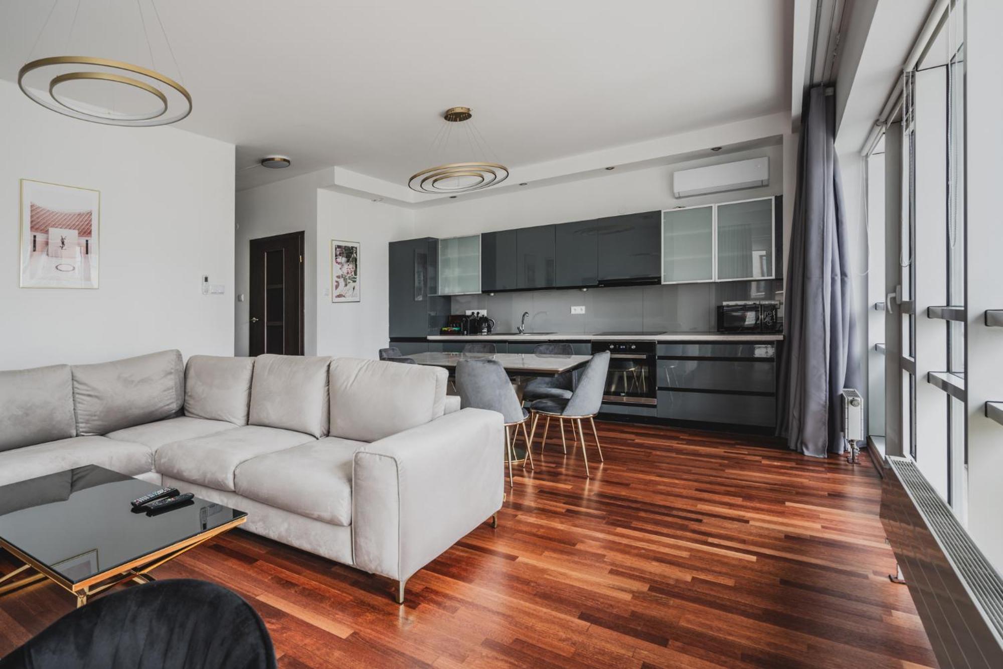 Apartment Platinum Towers J&k