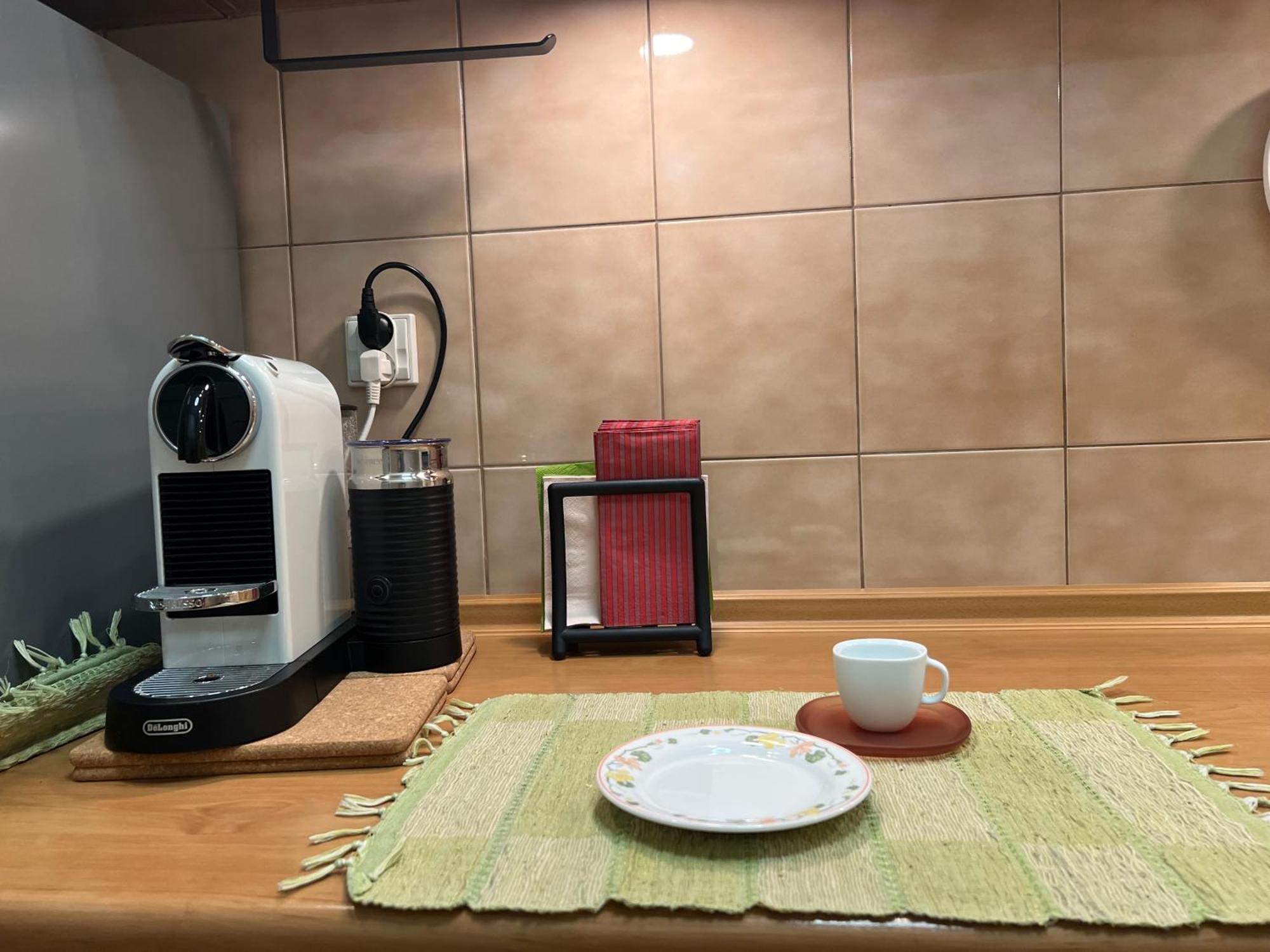 Constitution Corner Apartment *