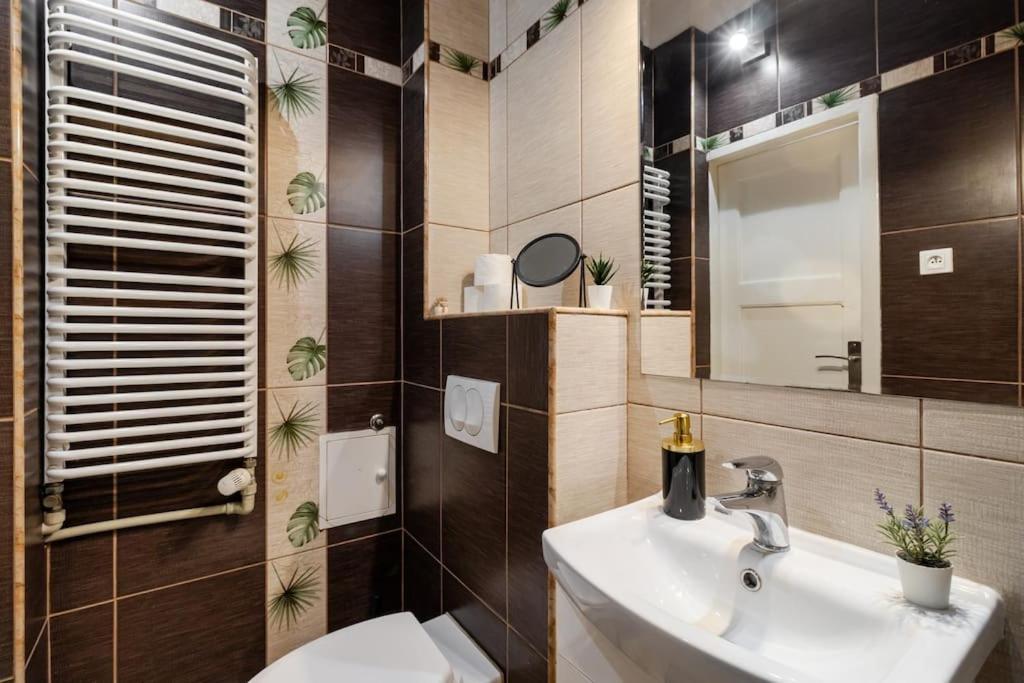 Urban Chic - Old Town - 12 People - Stare - Freta Apartment *