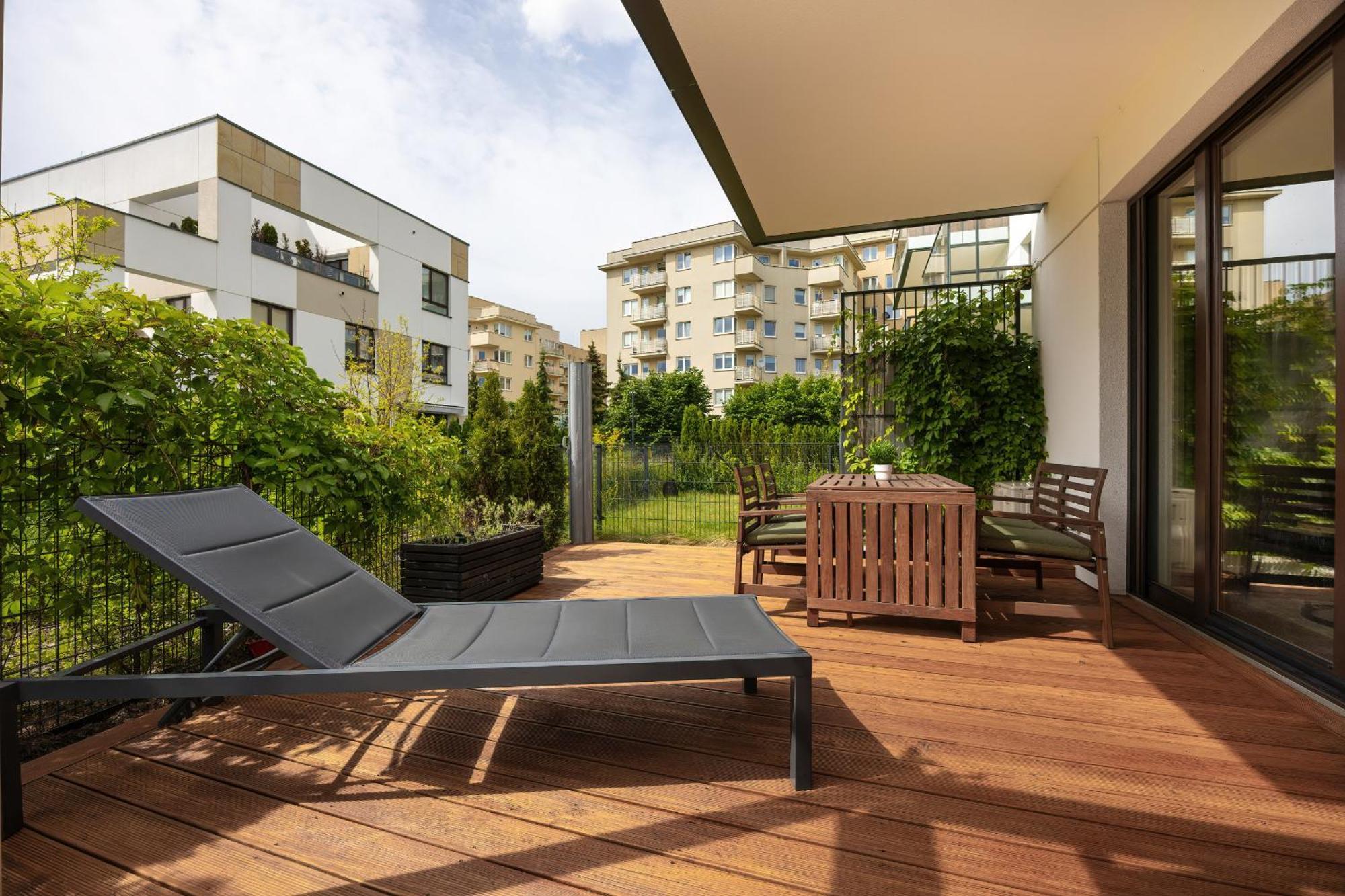 Spacious Family With Garden & Parking By Renters Apartament Warszawa