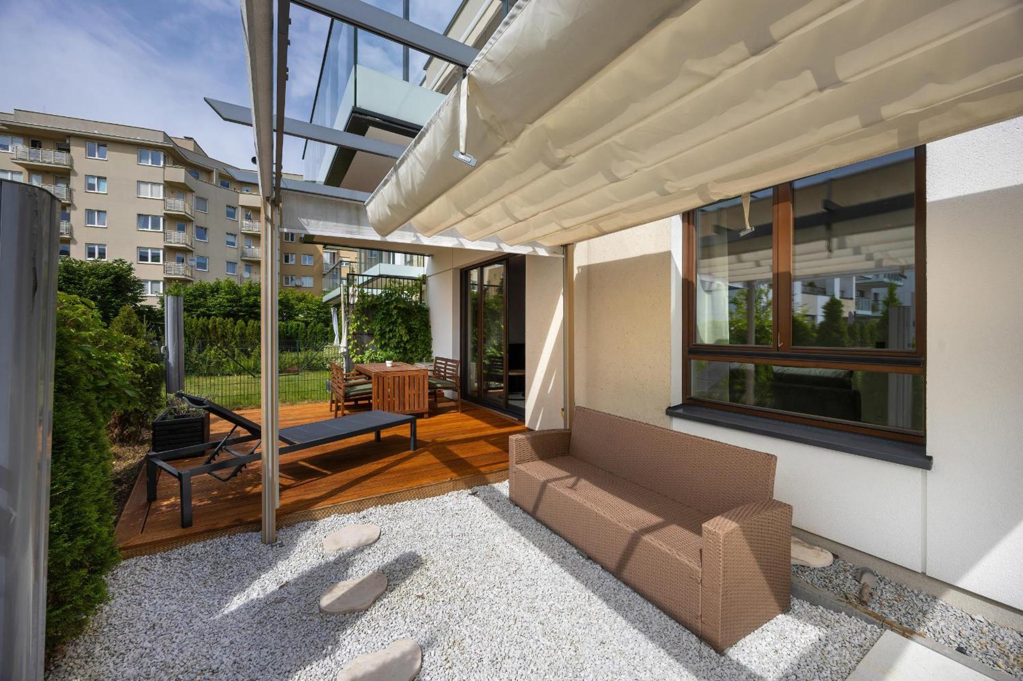 Spacious Family With Garden & Parking By Renters *