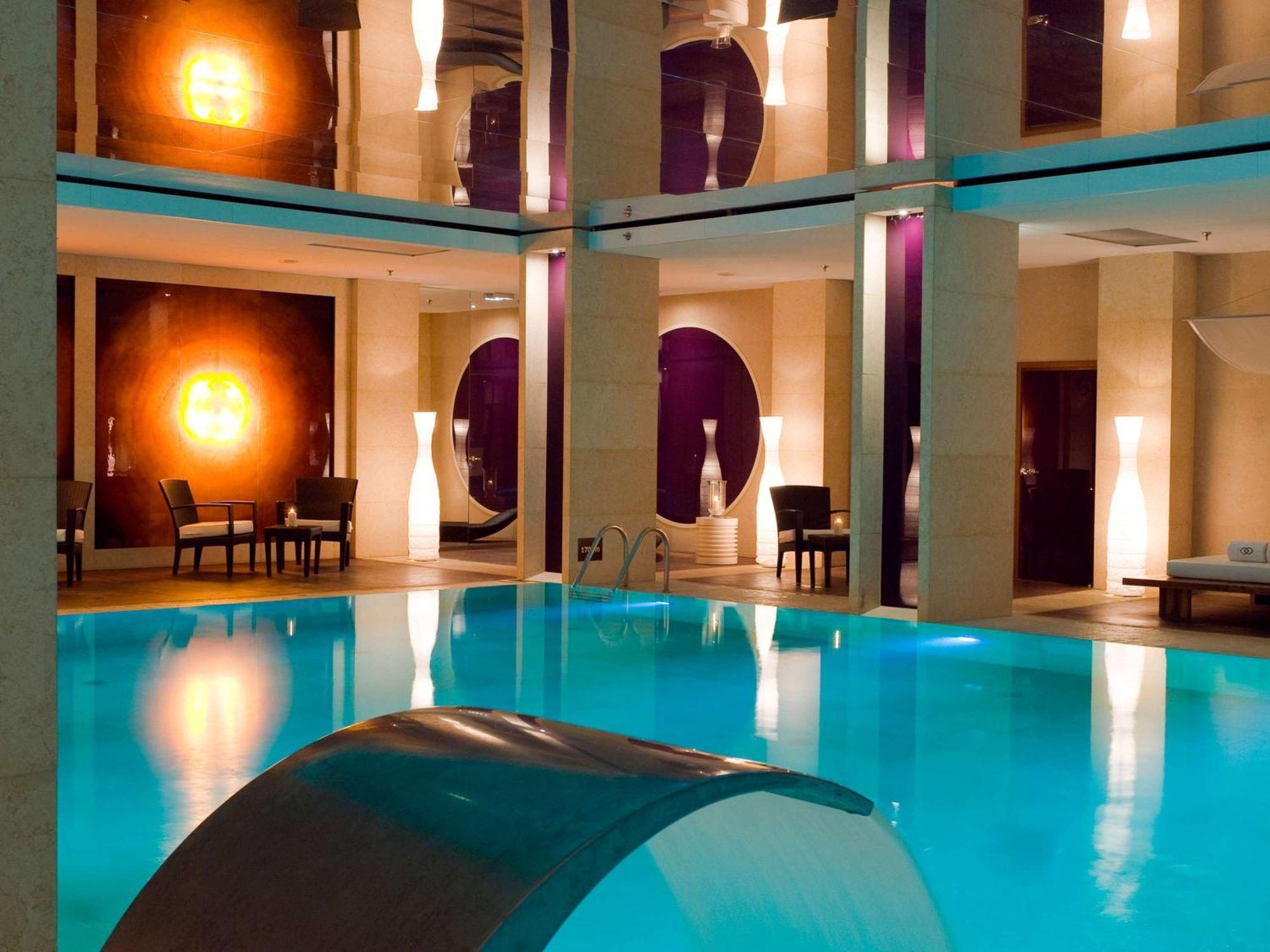 Sofitel Victoria 5*
