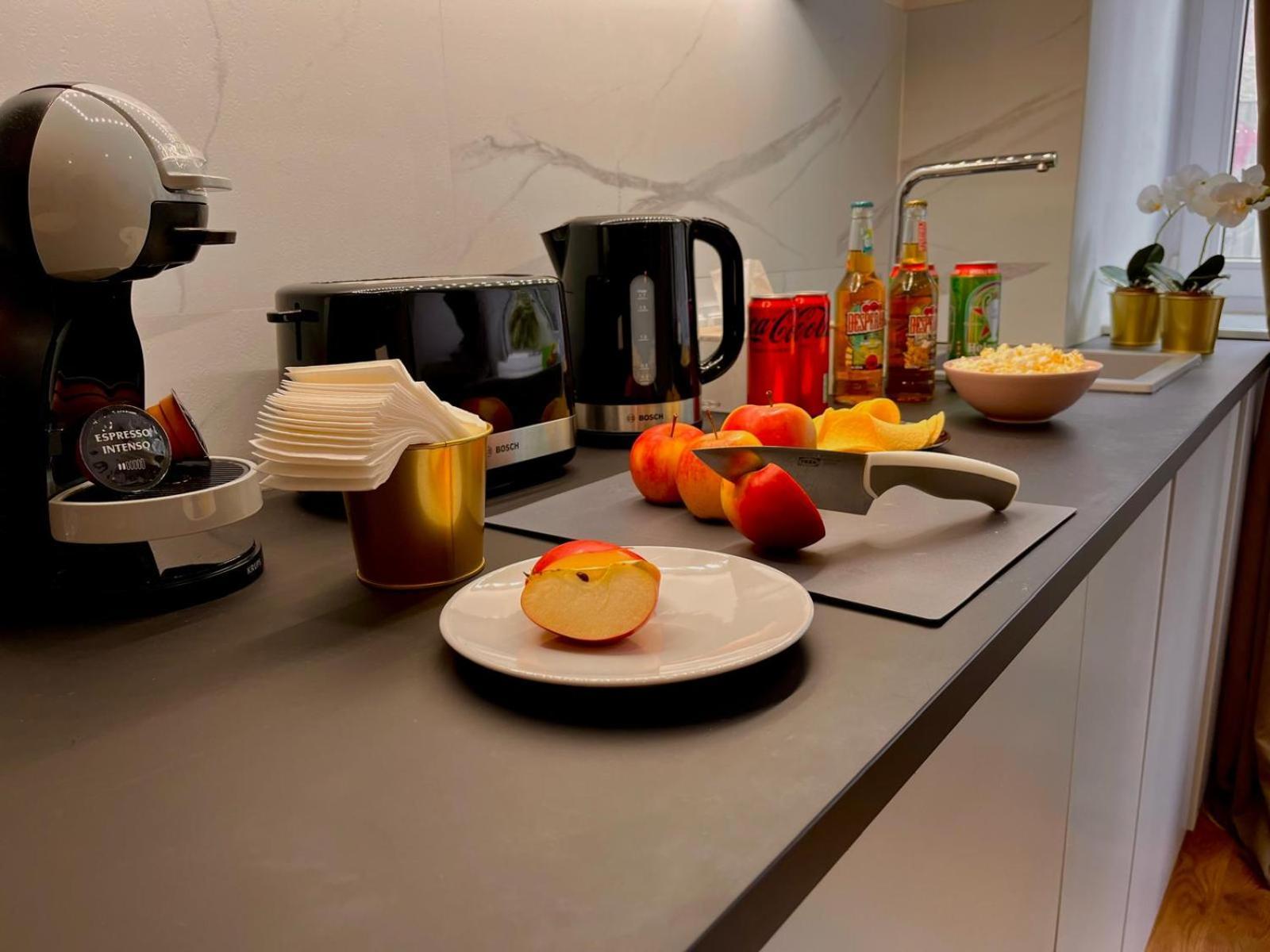 Super 1 Bed In Center Apartment *