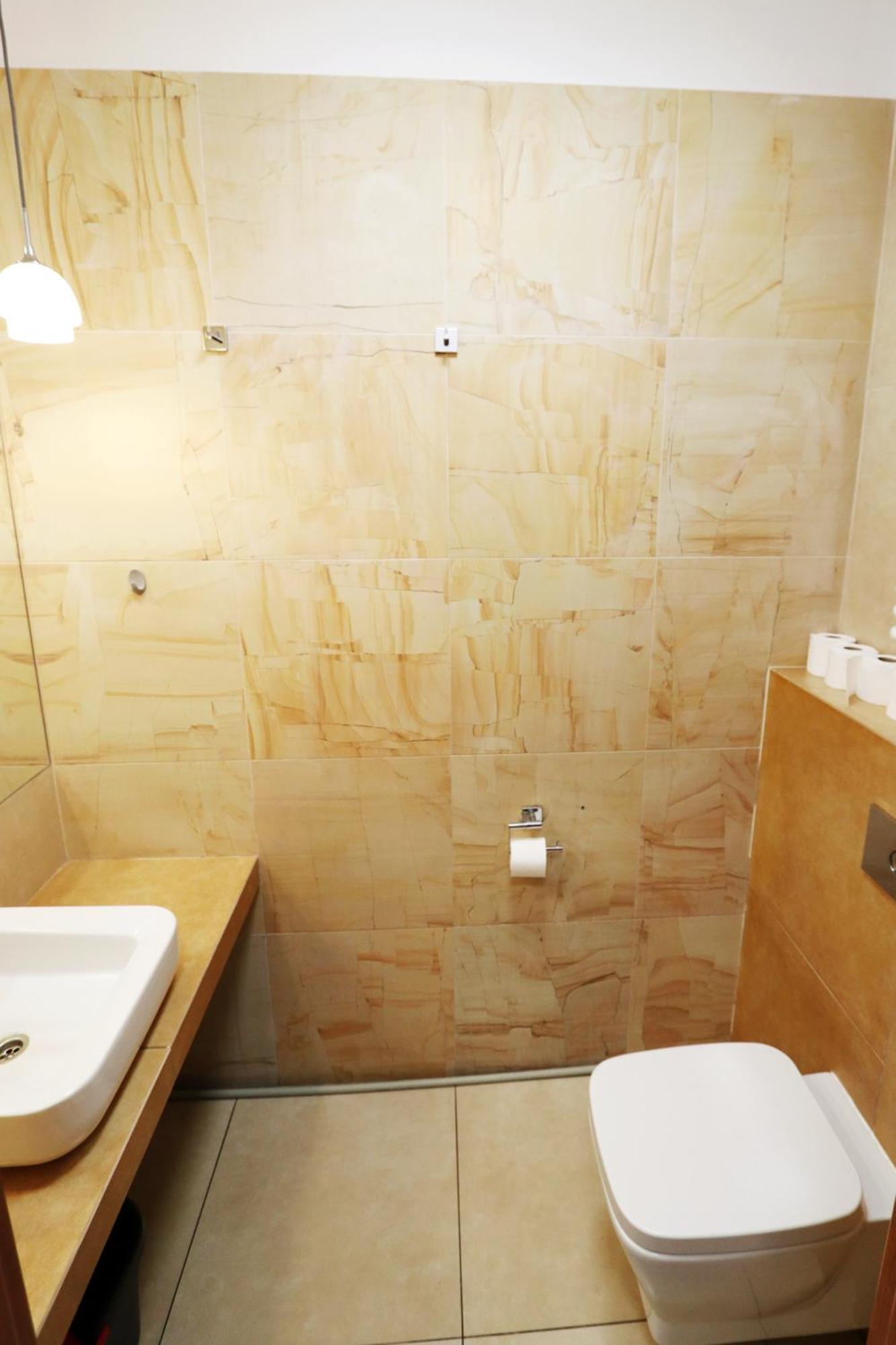 Fantastic Waw - C19 A Apartment *