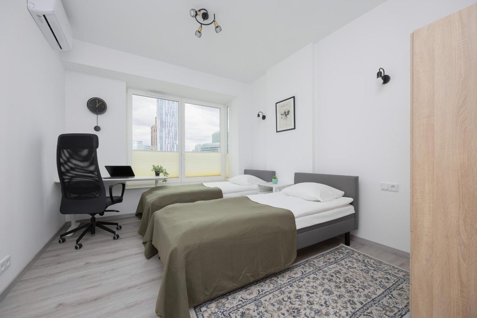 Apartment Z Widokiem Na Centrum 9 Pietro & Parking By Renters Warsaw