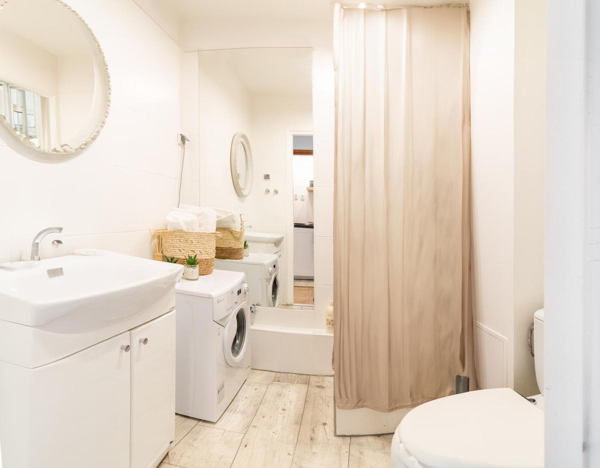 Piotrapartments - Big Life In Apartament