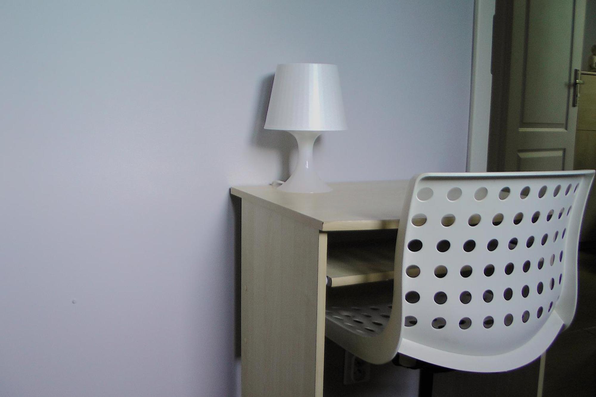 Room, Batorego 29 Apartment Warsaw