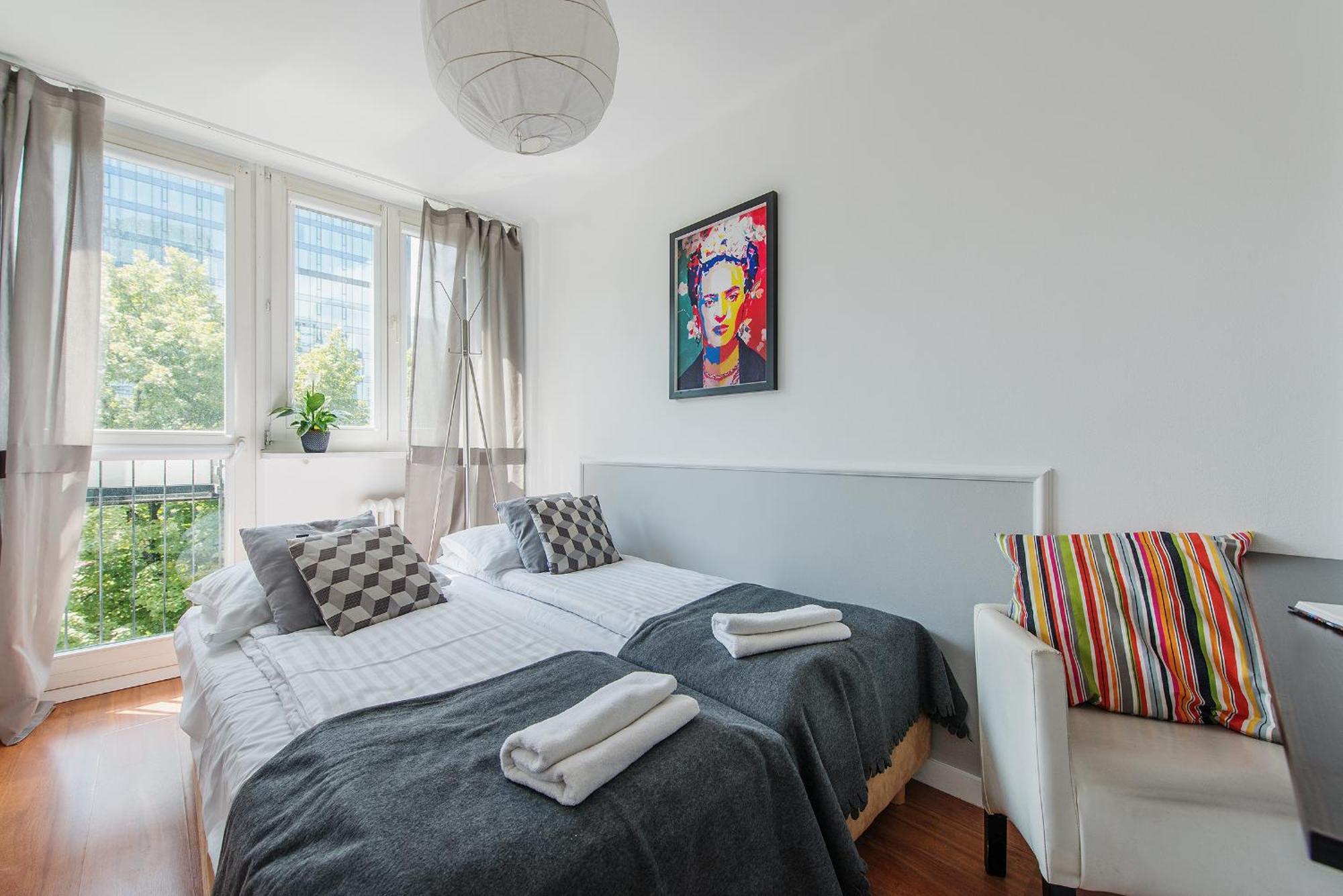 Unitapartament Short Rent In By Metro Station Rondo Onz With 3bedrooms 22 Apartment