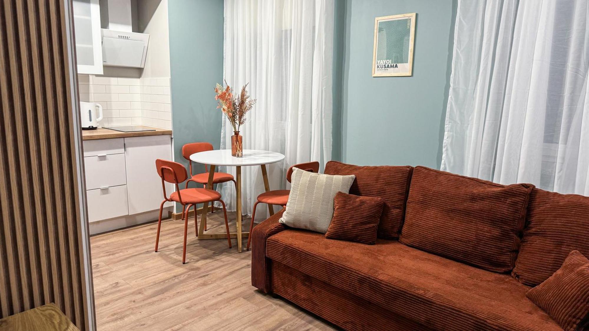 Sage With Terrace #free Parking