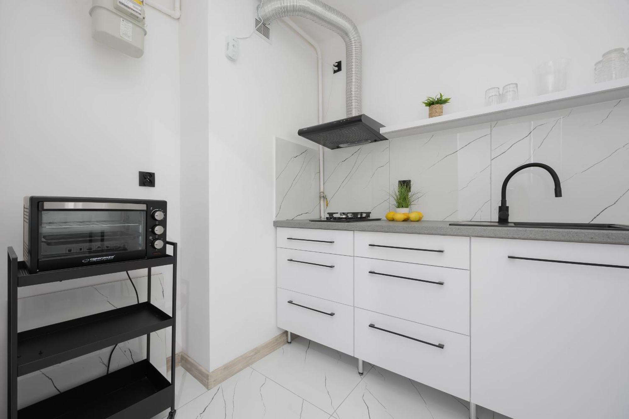 Bright Apartament Wola Ideal For Remote Work By Renters Apartamento *