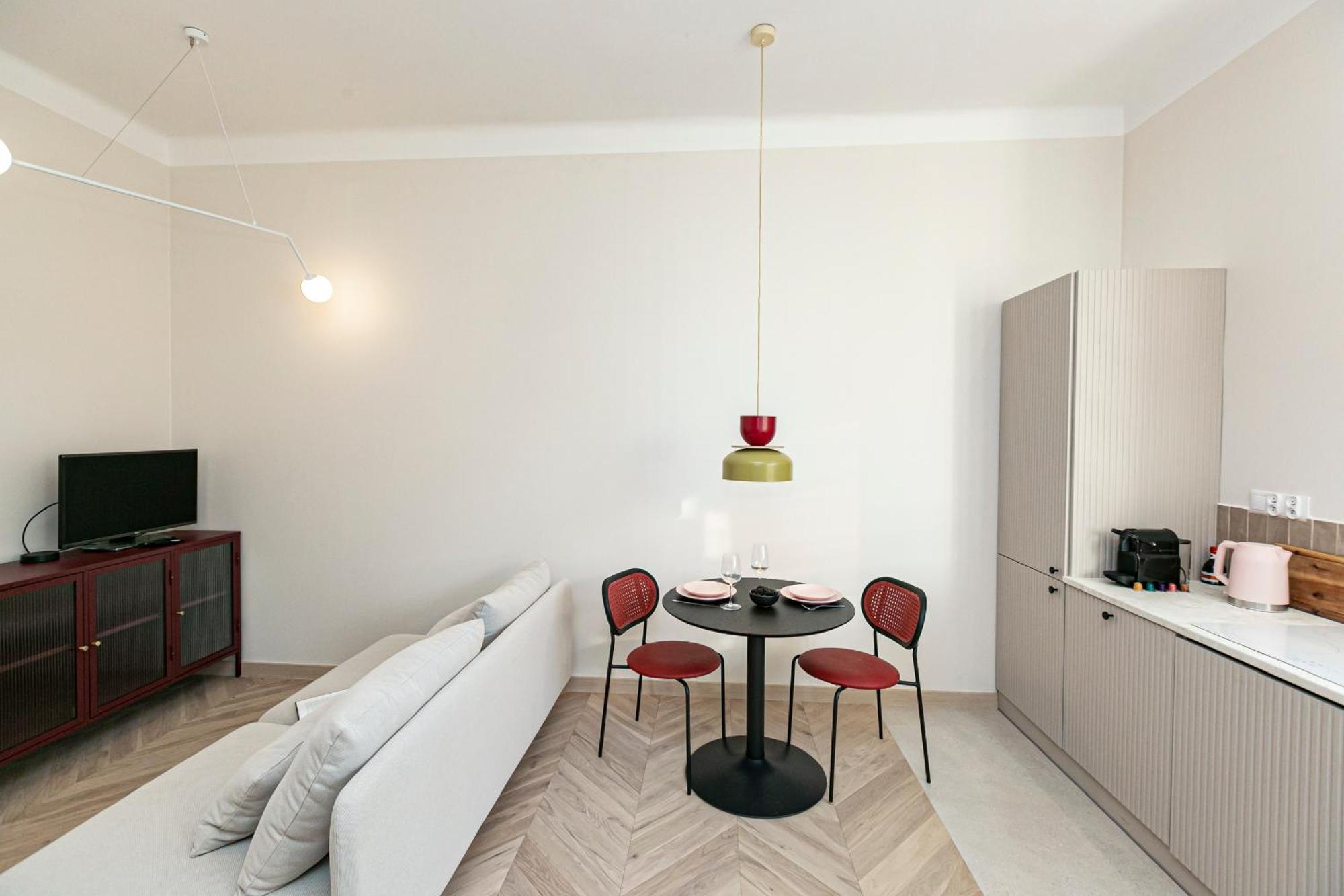Apartamento Rakowiecka - Bezplatny Parking - Free Parking - Stacja Metra 500m - Underground Station 500m Better