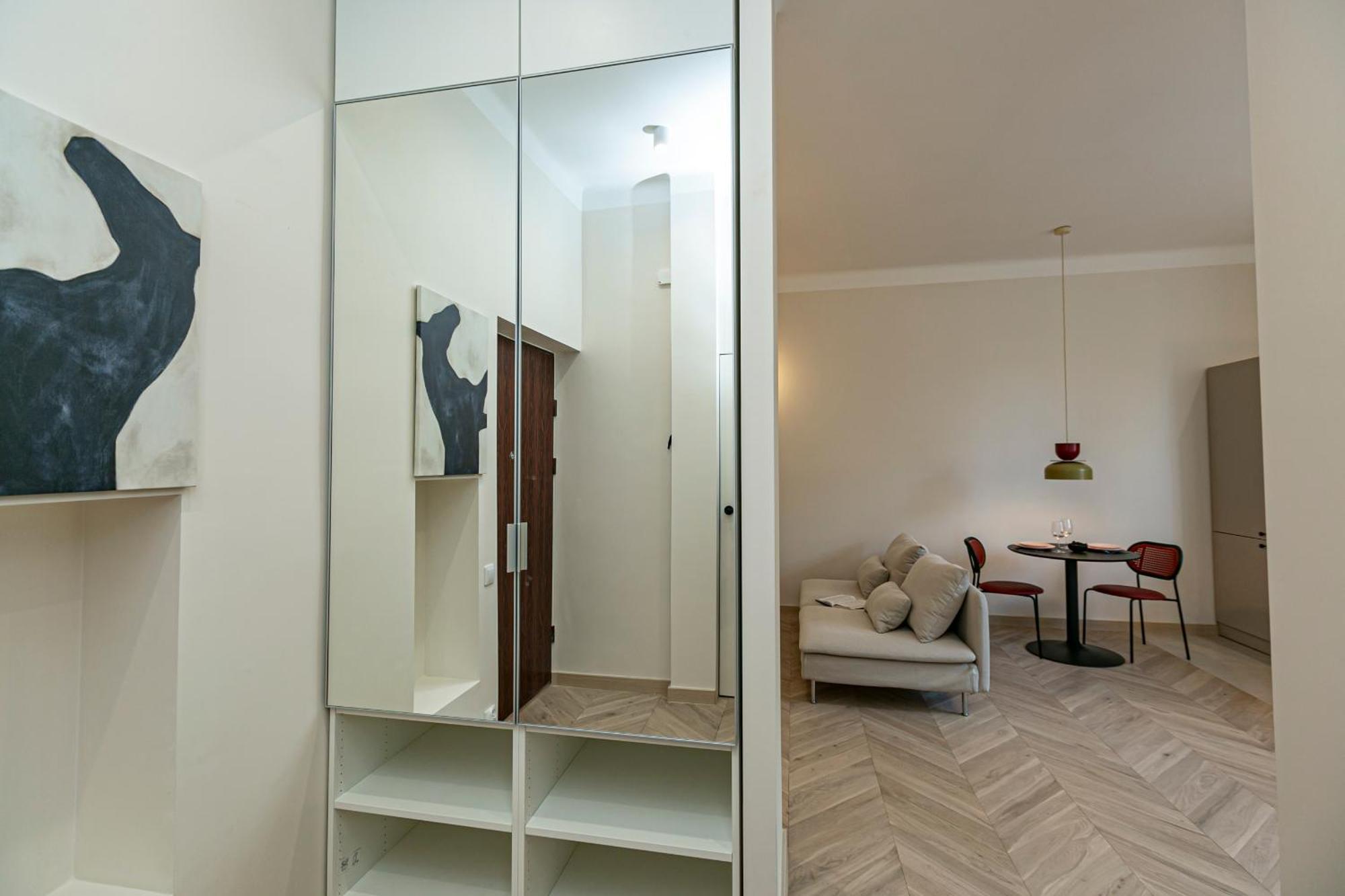 Apartamento Rakowiecka - Bezplatny Parking - Free Parking - Stacja Metra 500m - Underground Station 500m Better