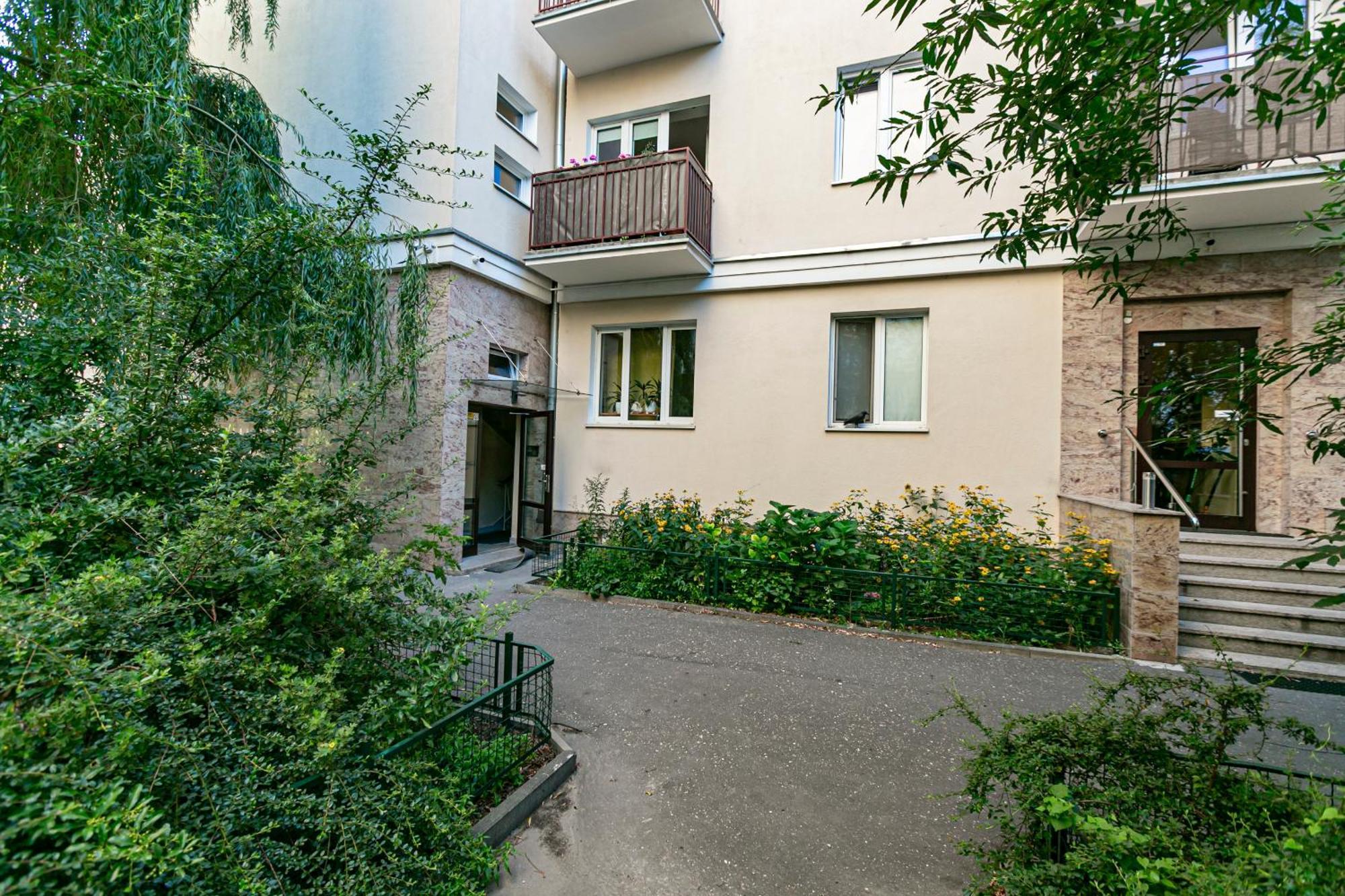 Rakowiecka - Bezplatny Parking - Free Parking - Stacja Metra 500m - Underground Station 500m Better Apartamento Varsóvia