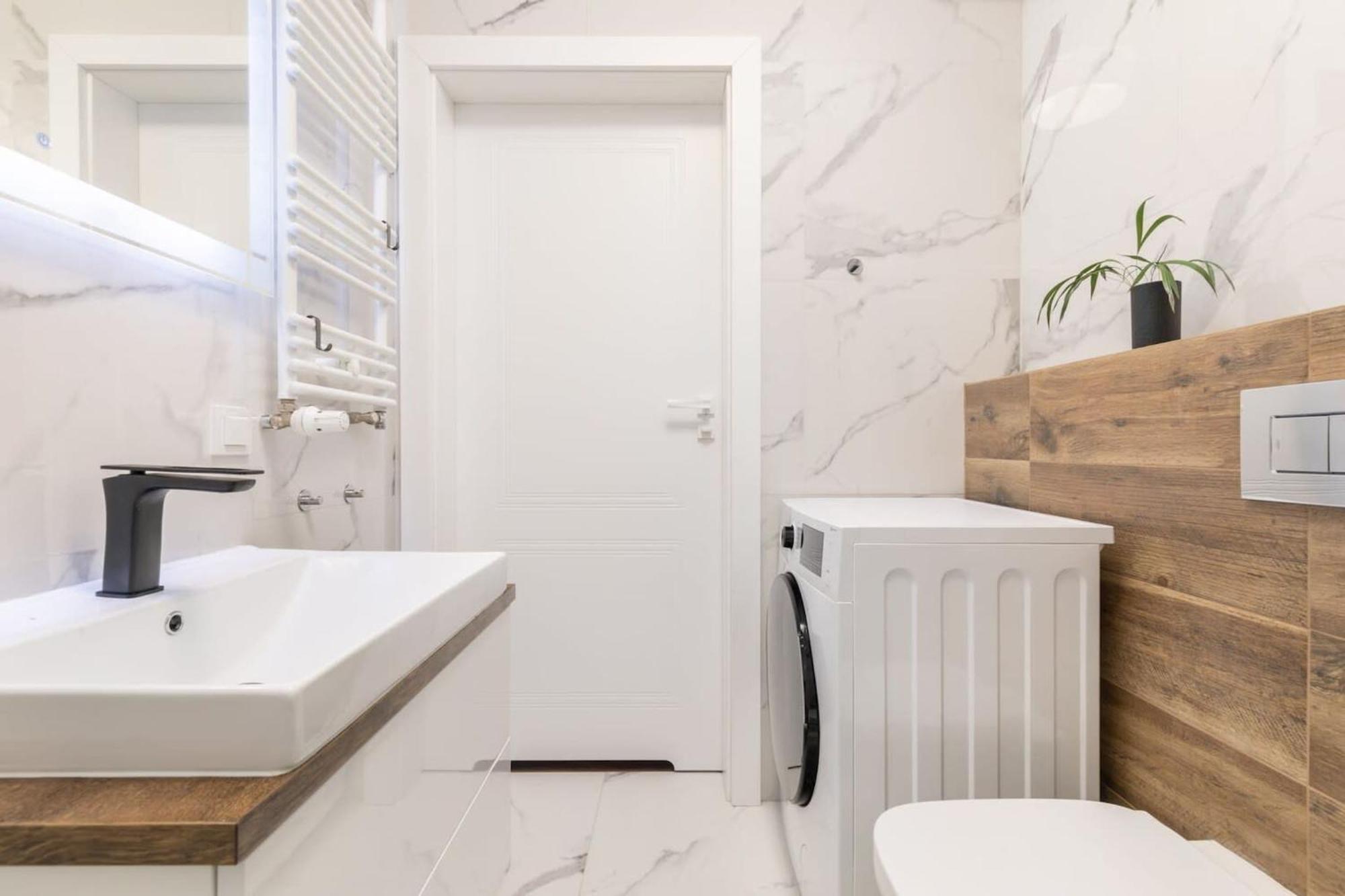 Apartment Elegant Next To The Metro Station By Rent Like Warsaw