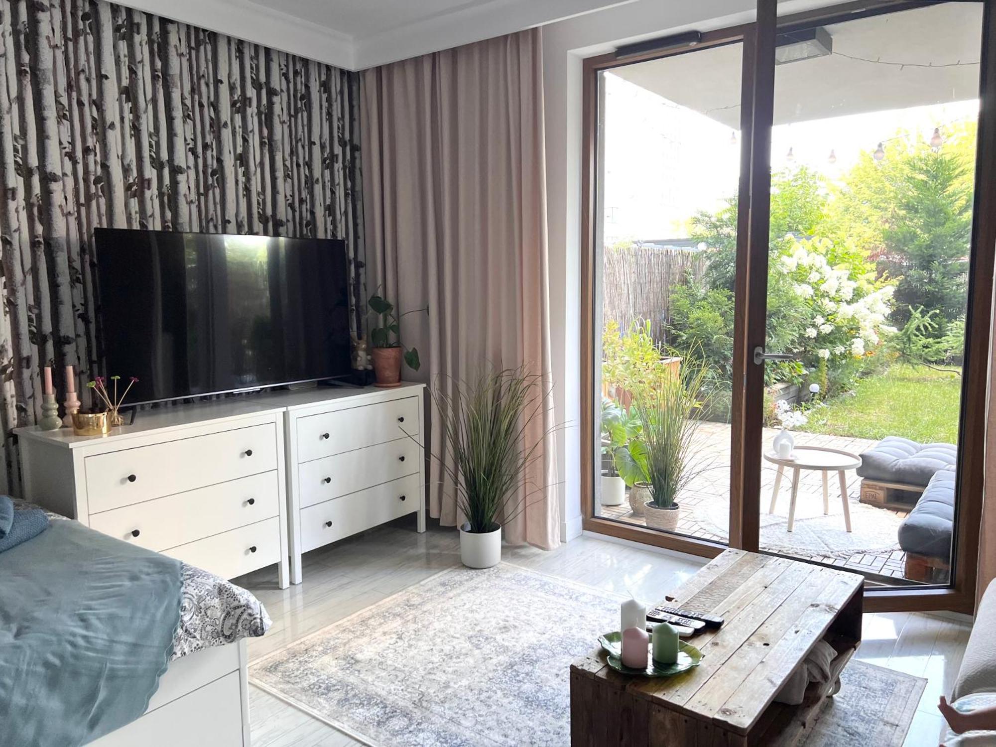 Botanical Escape Apartment *