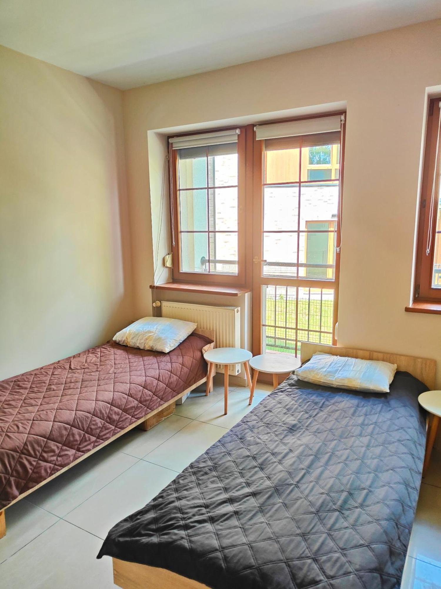 Krasnowolska Airport - Self Check-in Hostel *