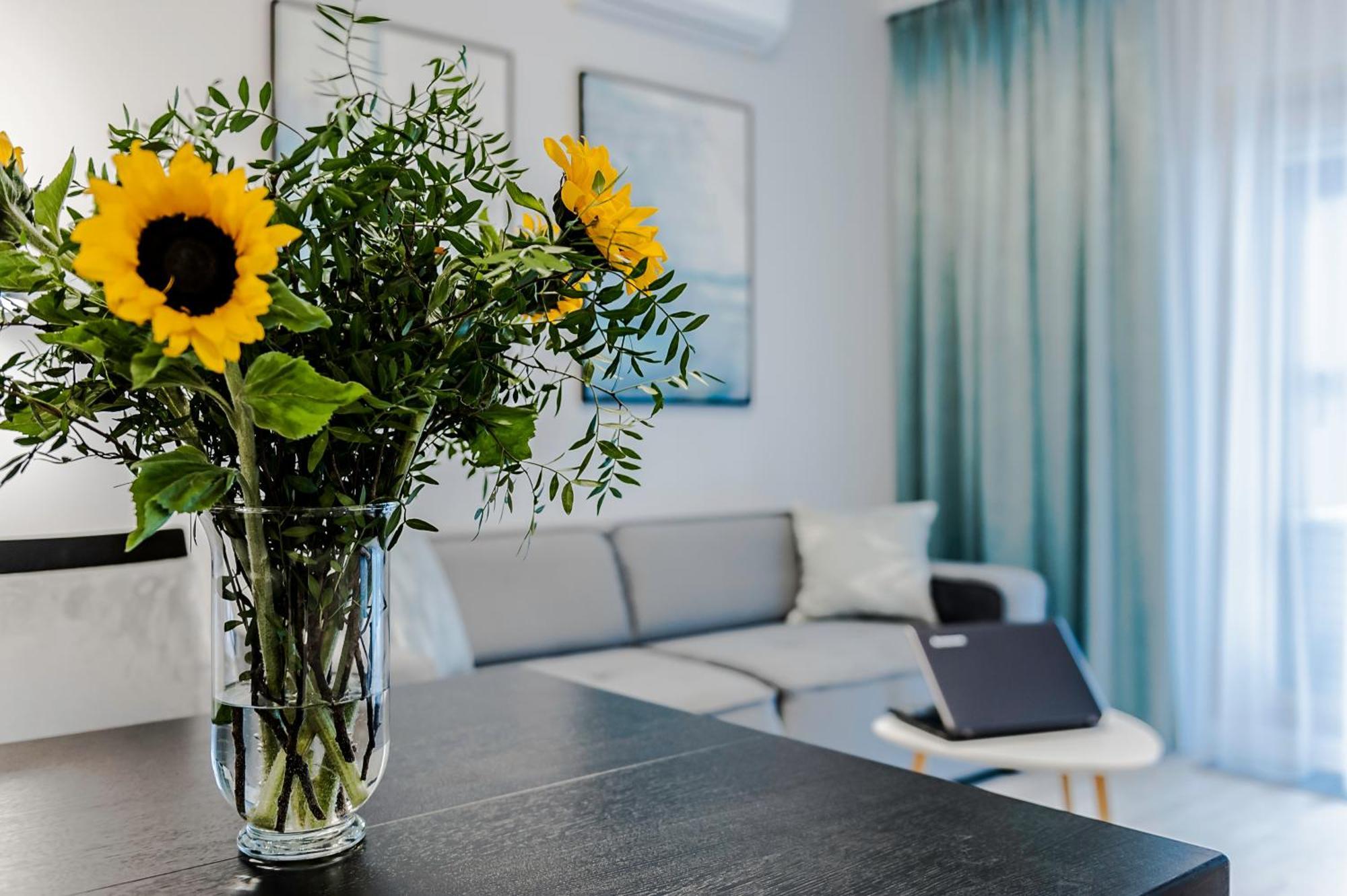 Apartment Mennica Just Like In Your Warschau
