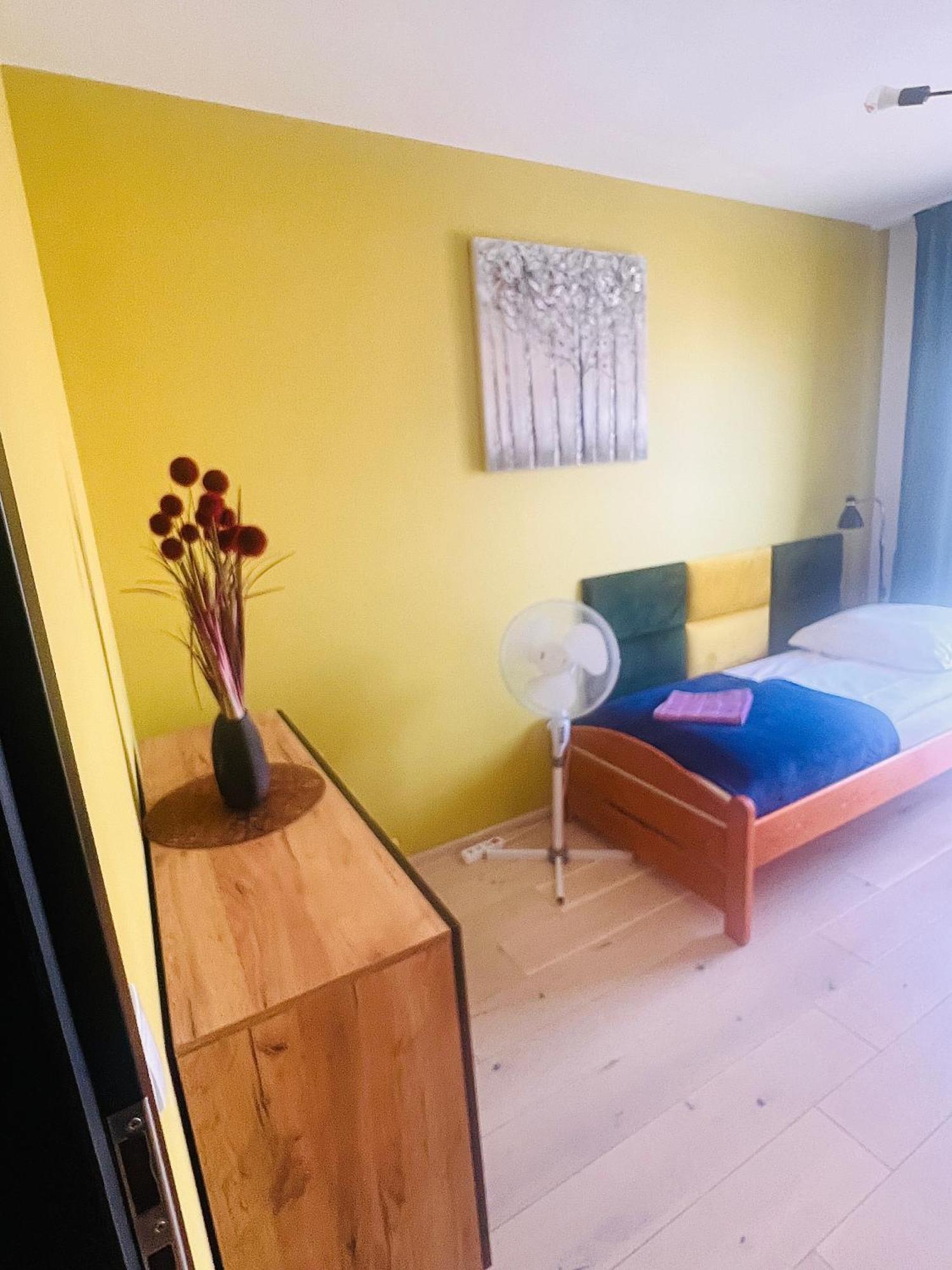 Apartamento Downtown View 3 60m2+ Free Garage 2km Old Town Metro 9min Tram *