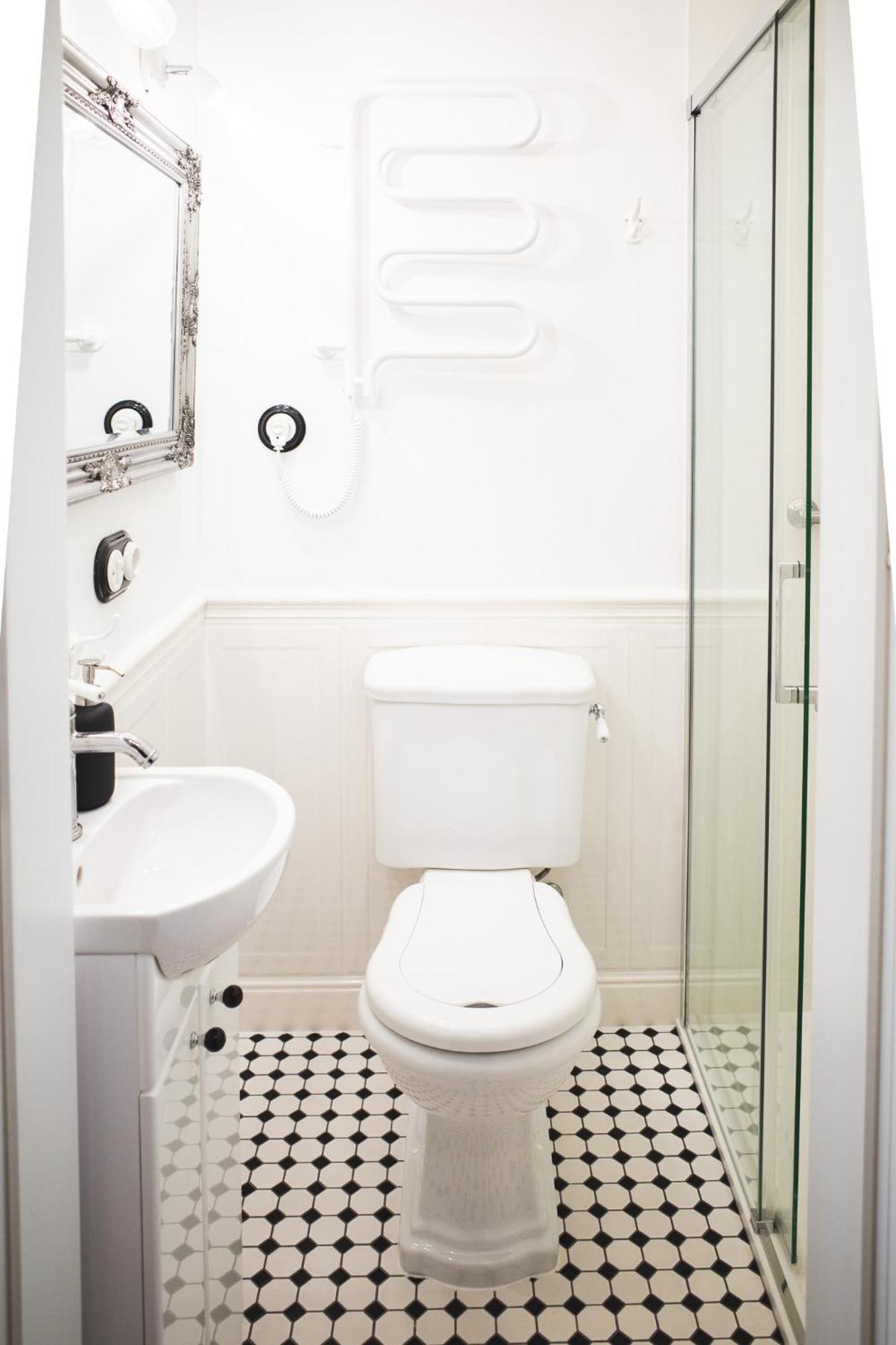 Apartment Great Sleep In The Heart Of + Wifi + Washing Machine *