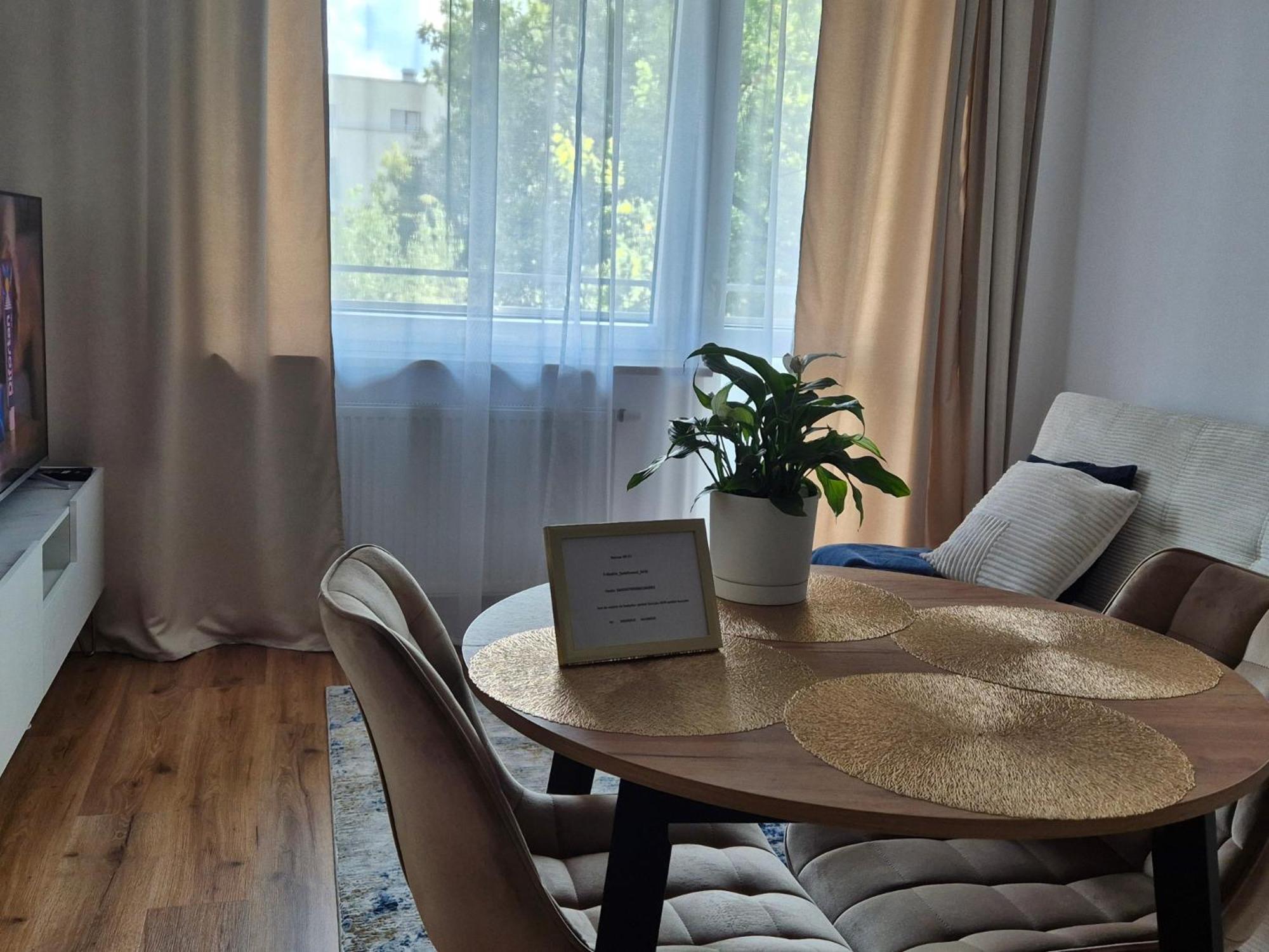 Apartment Great Imielin 2 *