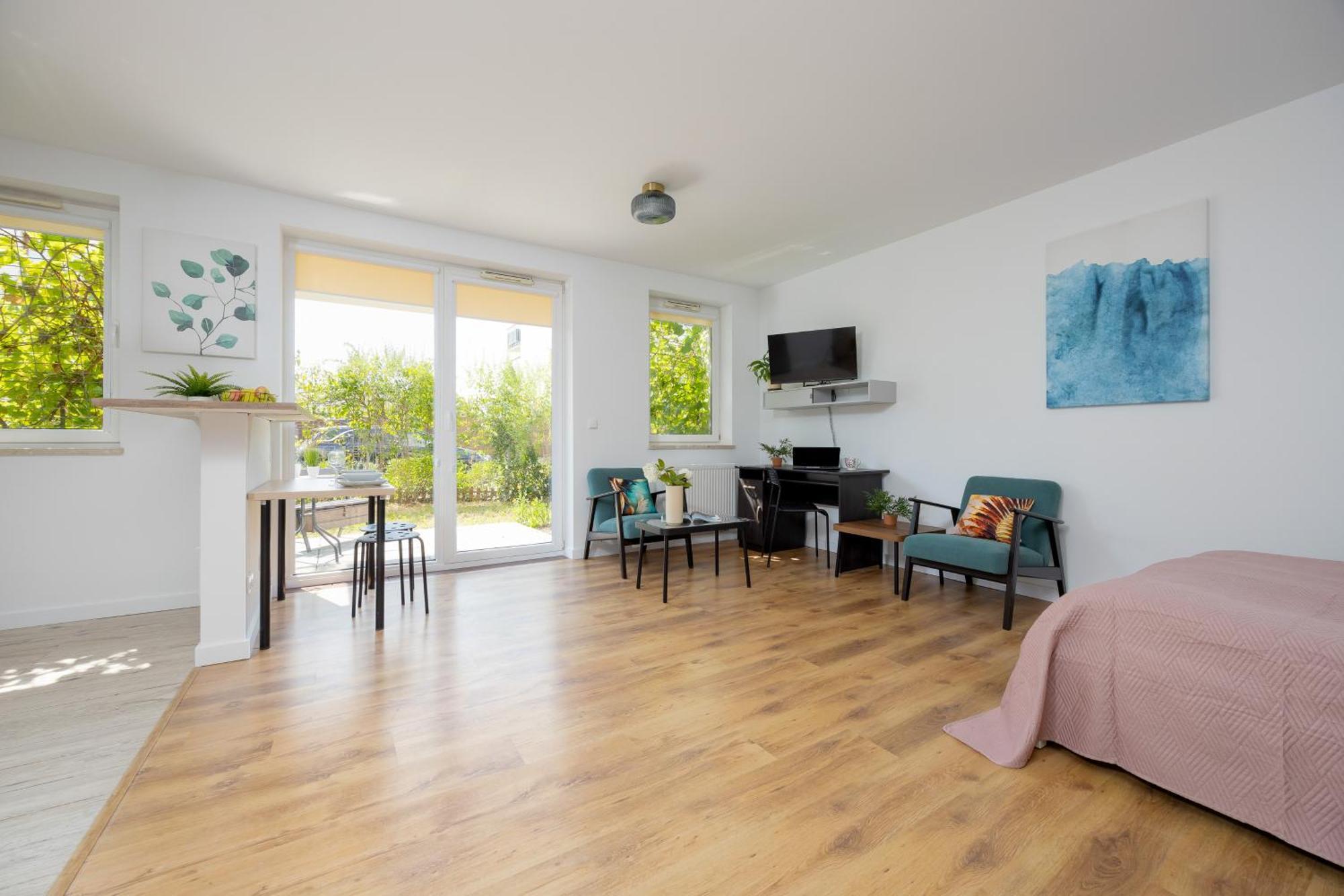 Apartment Exceptional With Parking And Garden By Renters