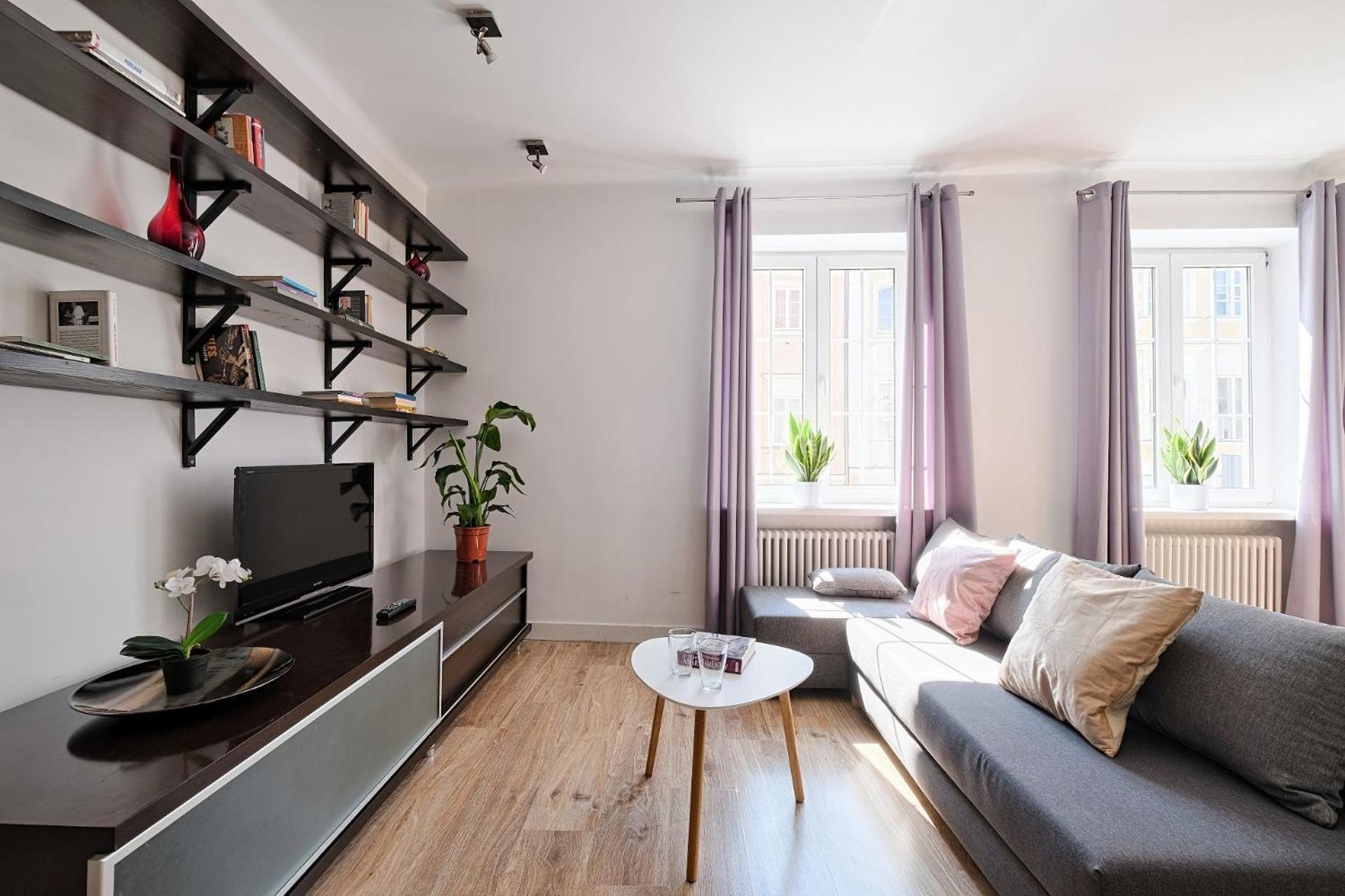 Chic Apartment-old Town-f50/2 Apartment *