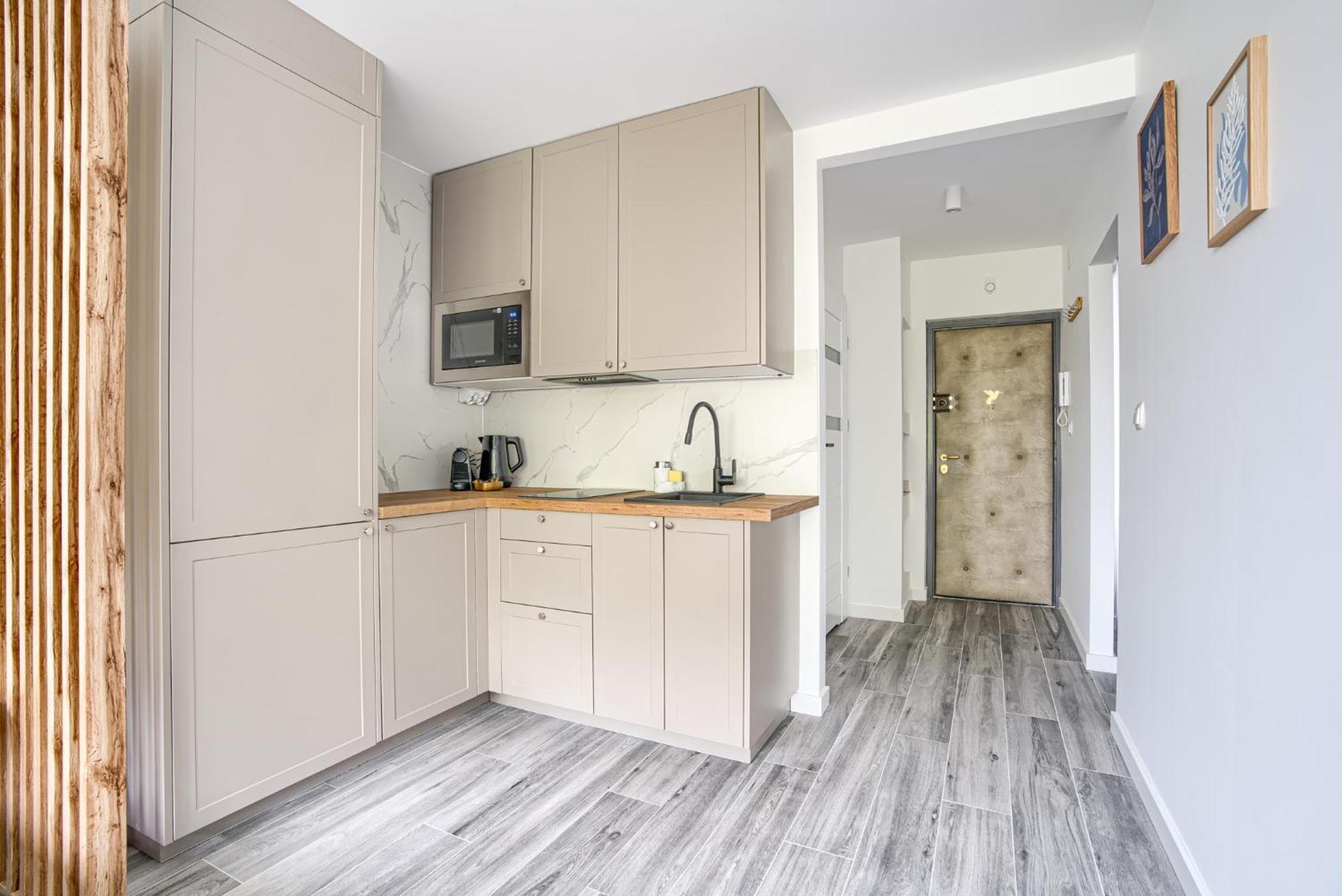 Apartment Center