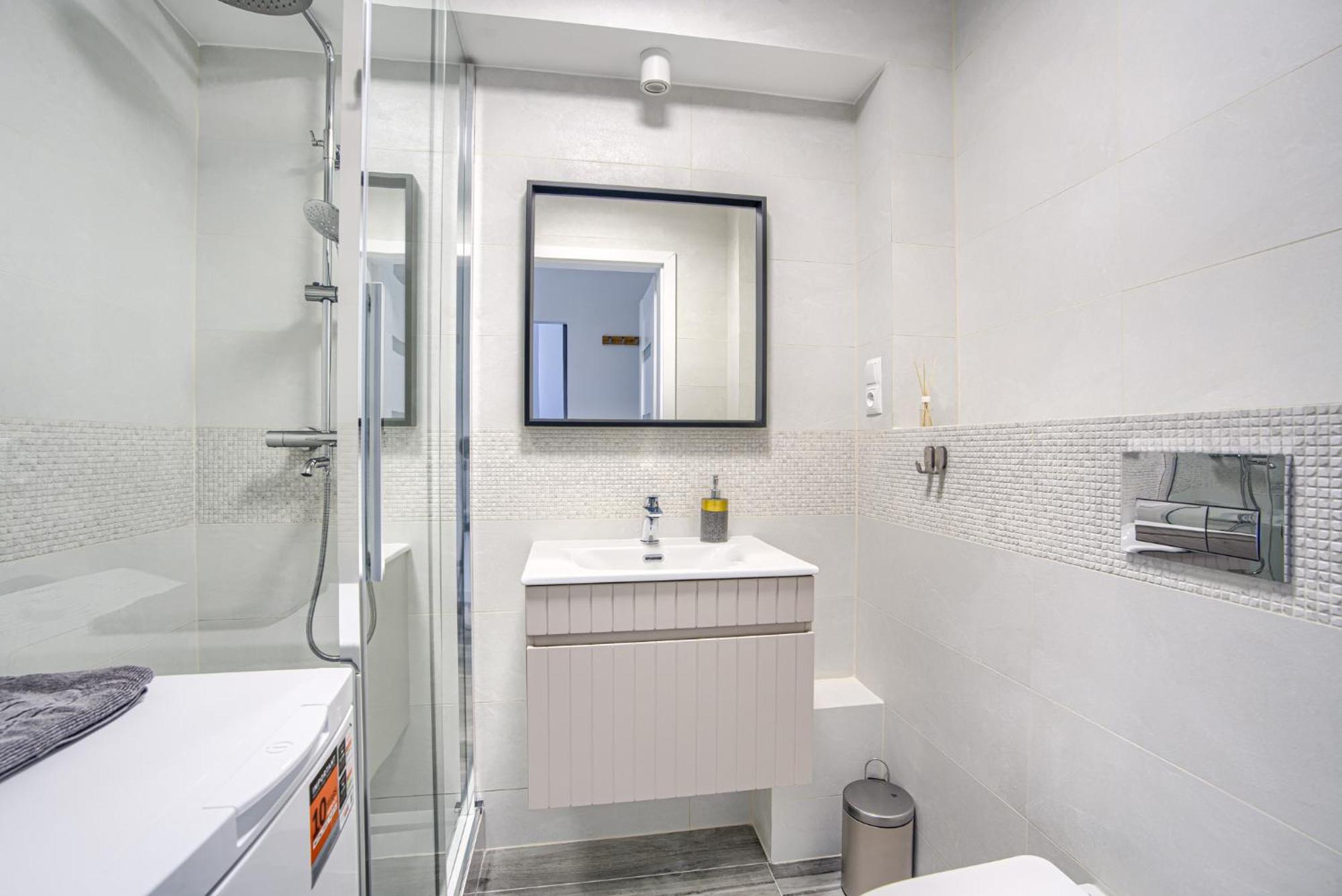 Center Apartment *