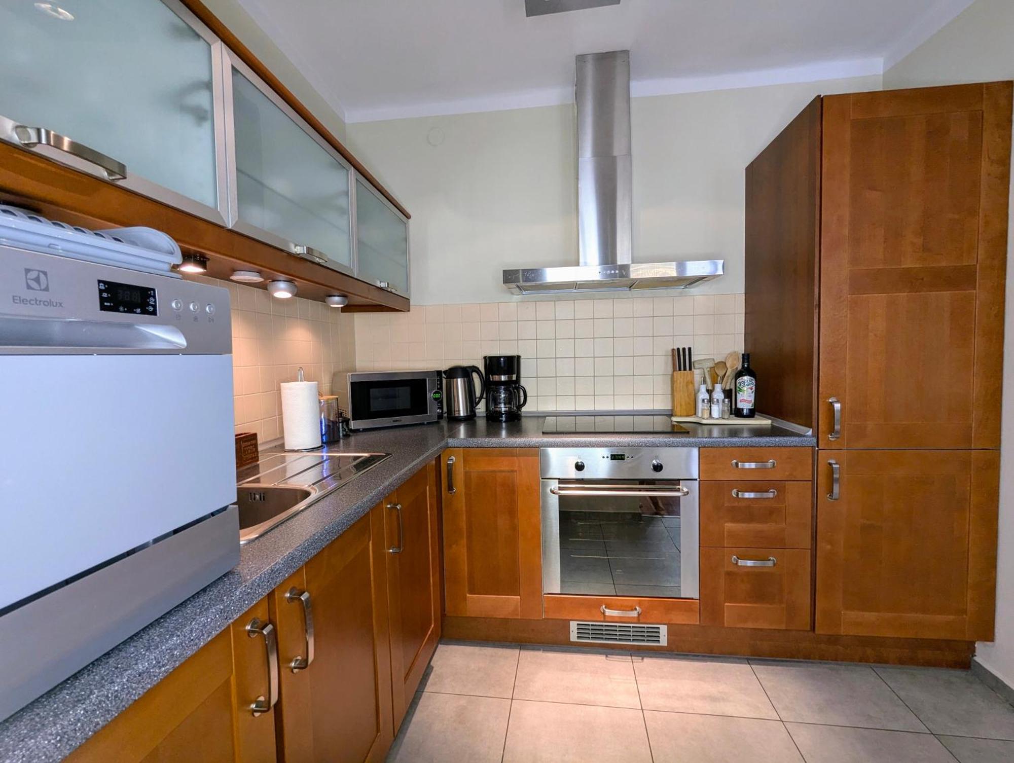 Bella Luna Luxury - Spacious 1br In Old Town *
