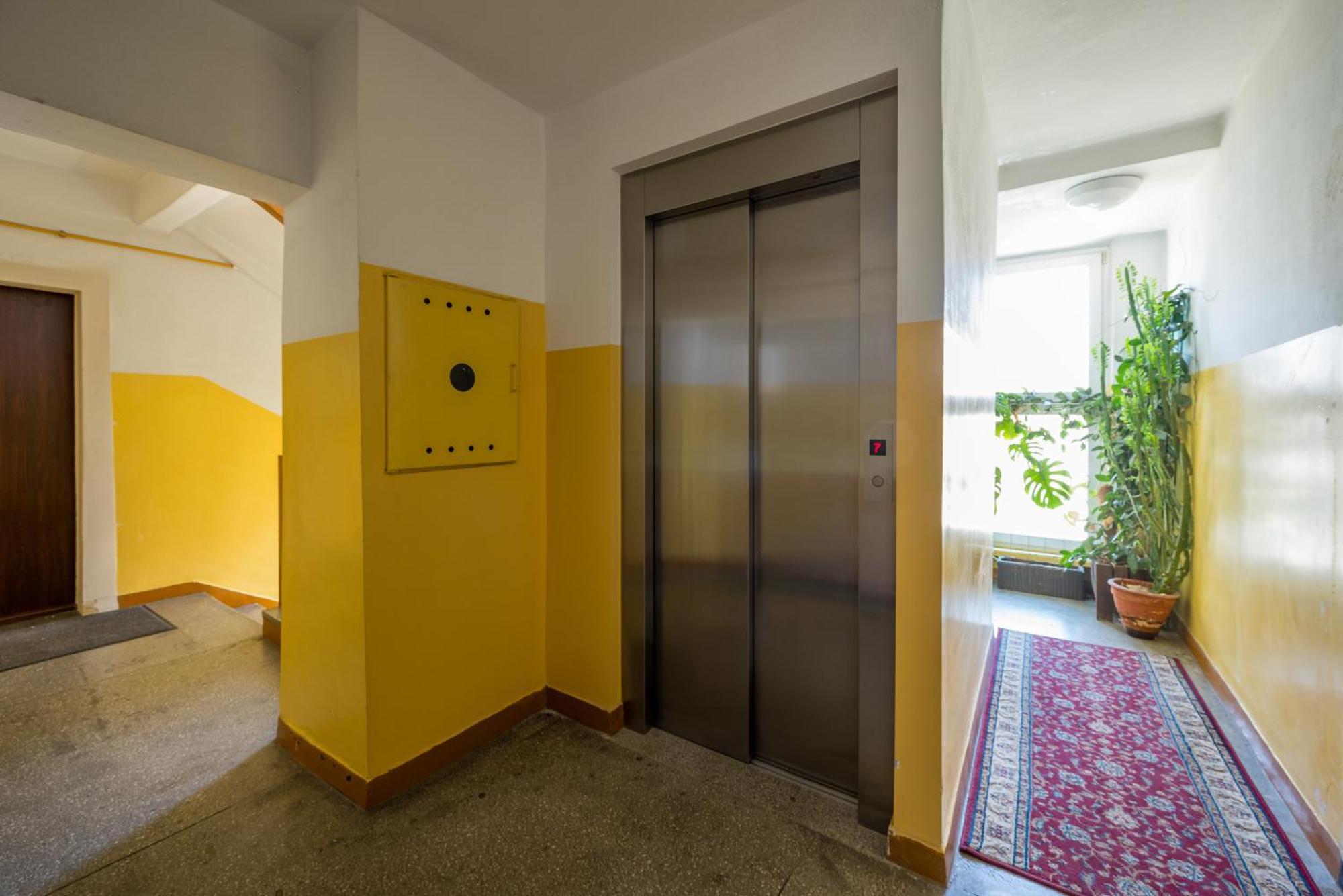 Targowek 3-bedroom Apartment