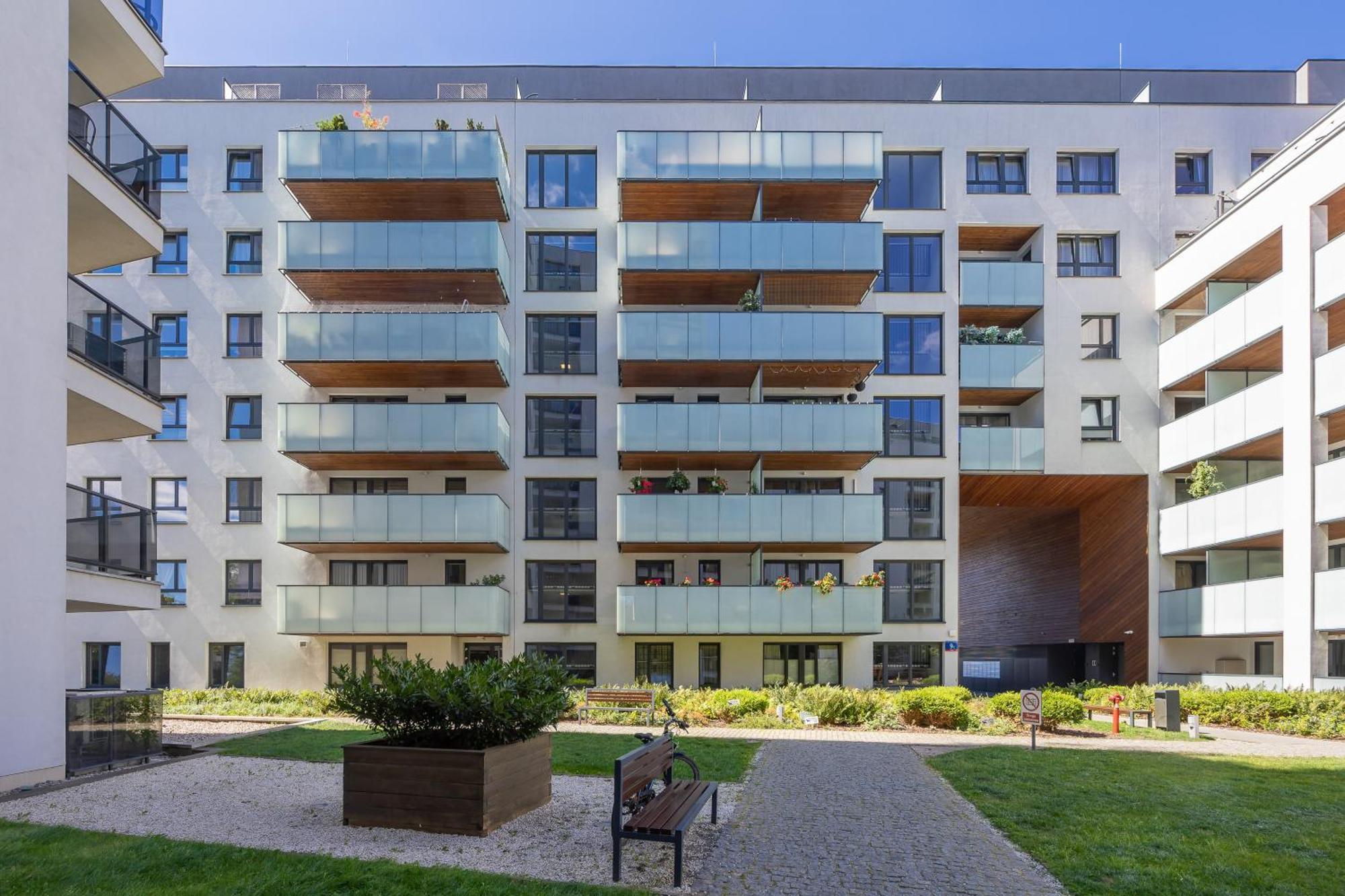 Business Sikorskiego By Renters